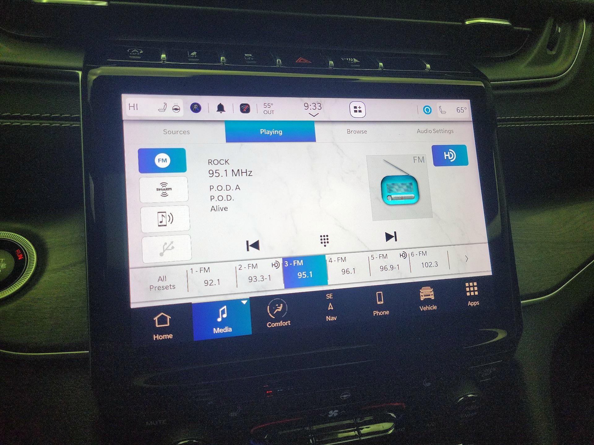 Thumbnail: 2022 Jeep Grand Cherokee L - 16