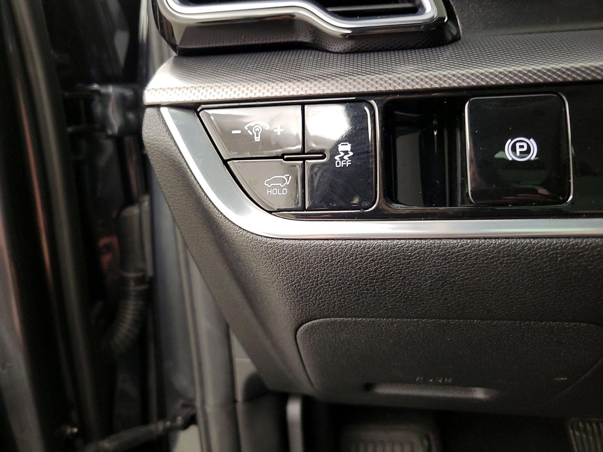 Thumbnail: 2023 Kia Sportage - 13