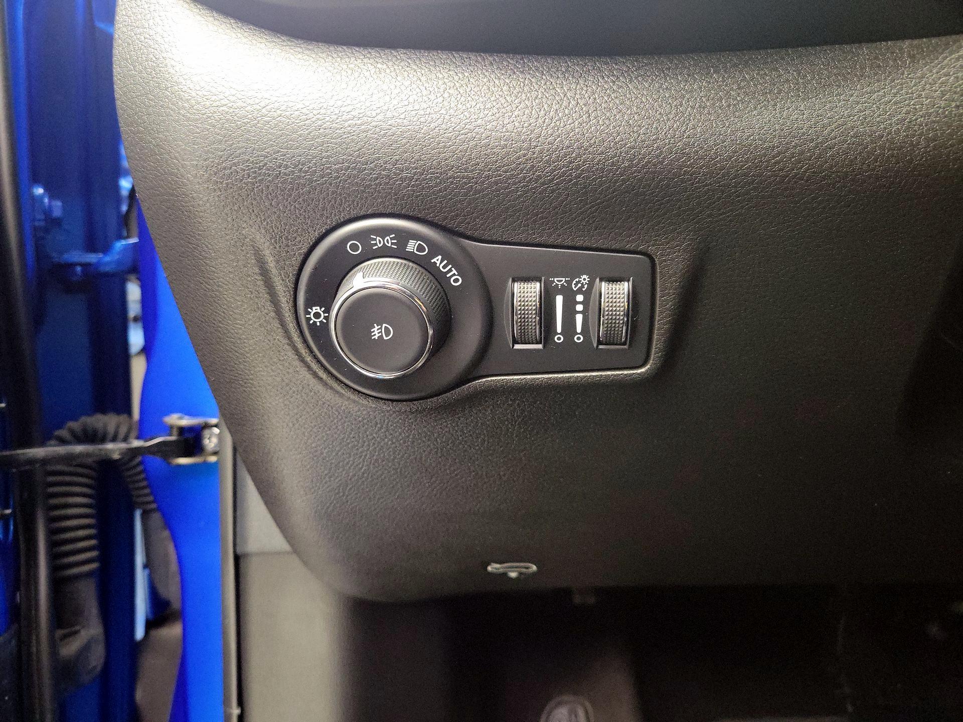 Thumbnail: 2022 Jeep Compass - 13