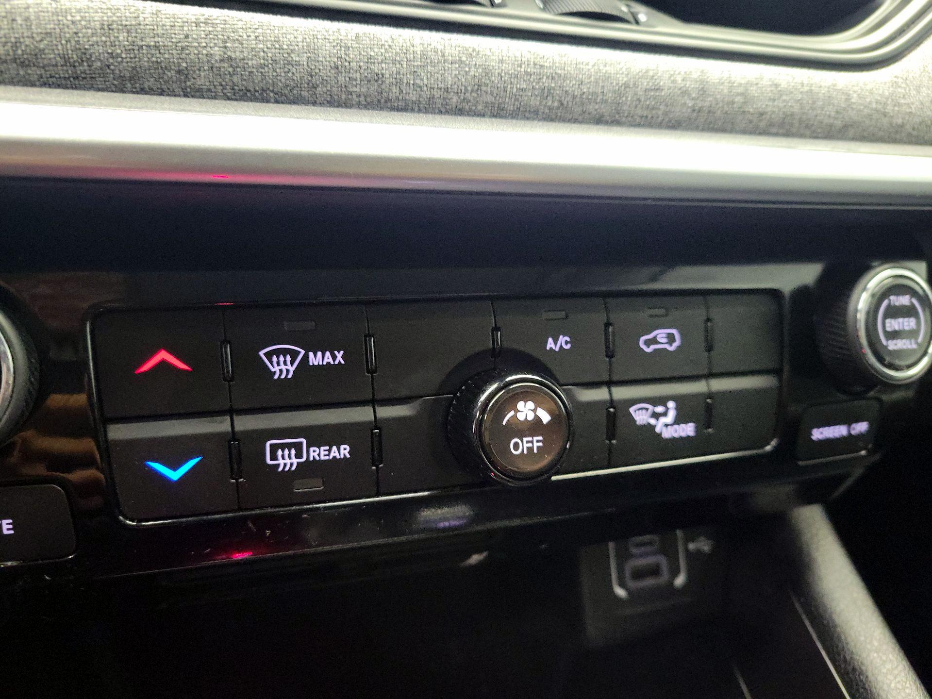 Thumbnail: 2022 Jeep Compass - 16