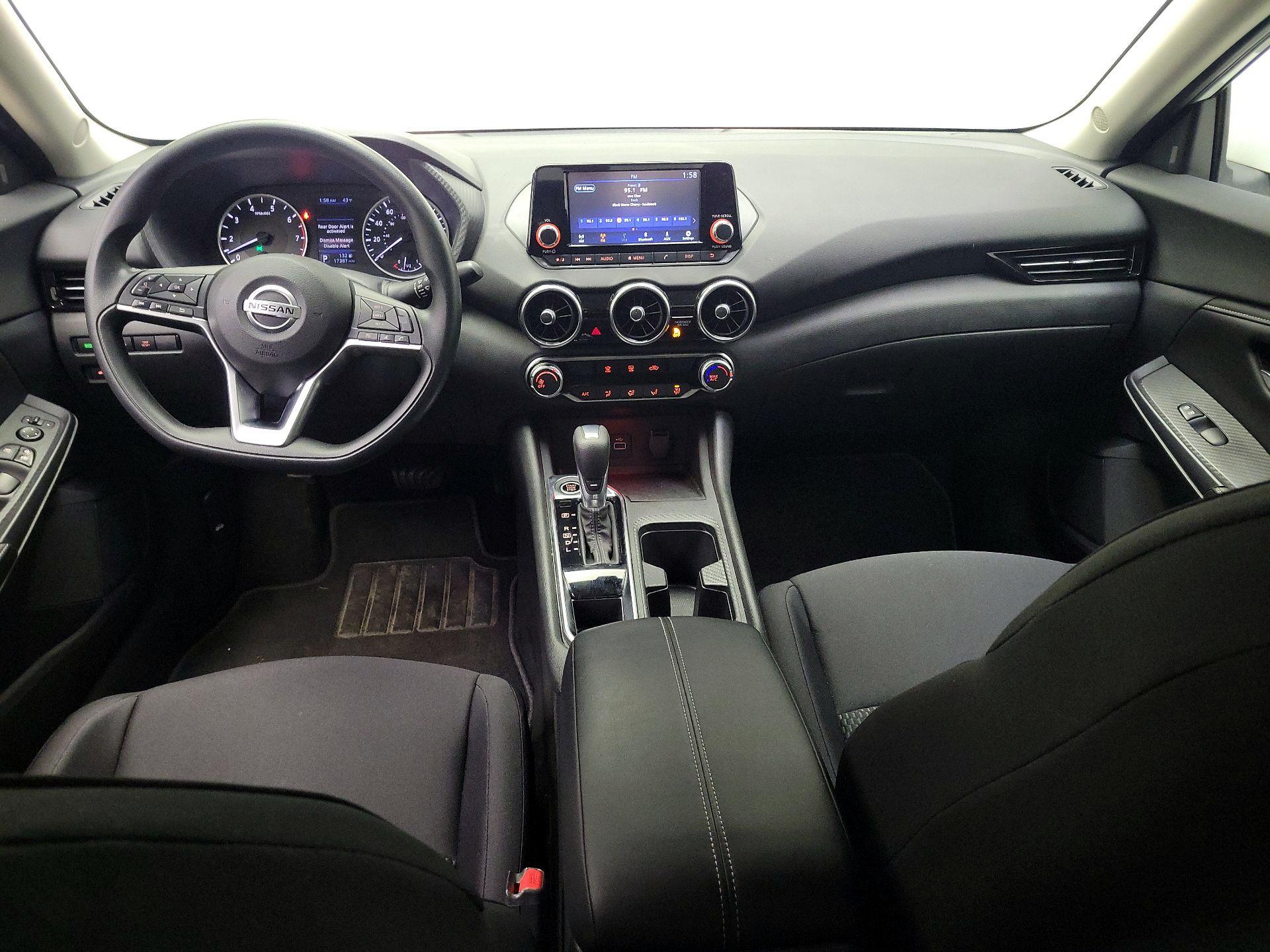 Thumbnail: 2020 Nissan Sentra - 9