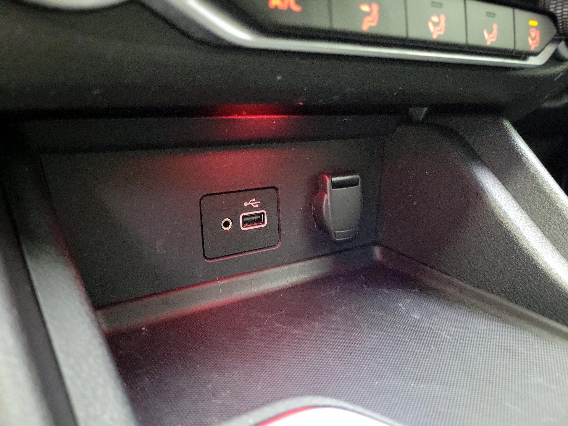 Thumbnail: 2020 Nissan Sentra - 18