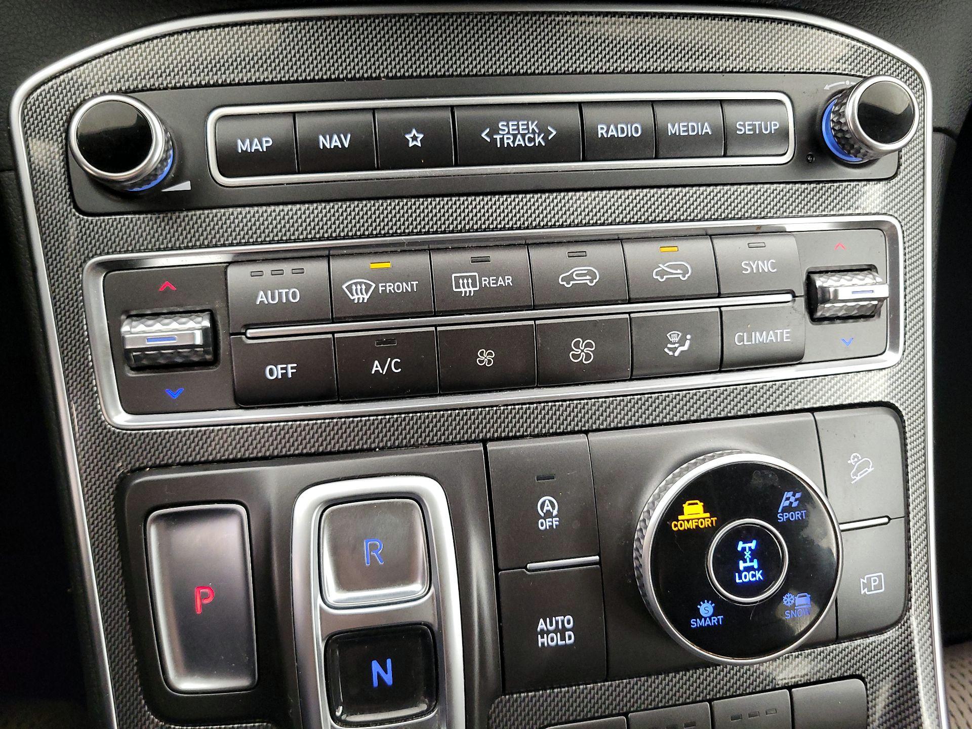 Thumbnail: 2023 Hyundai Santa Fe - 16