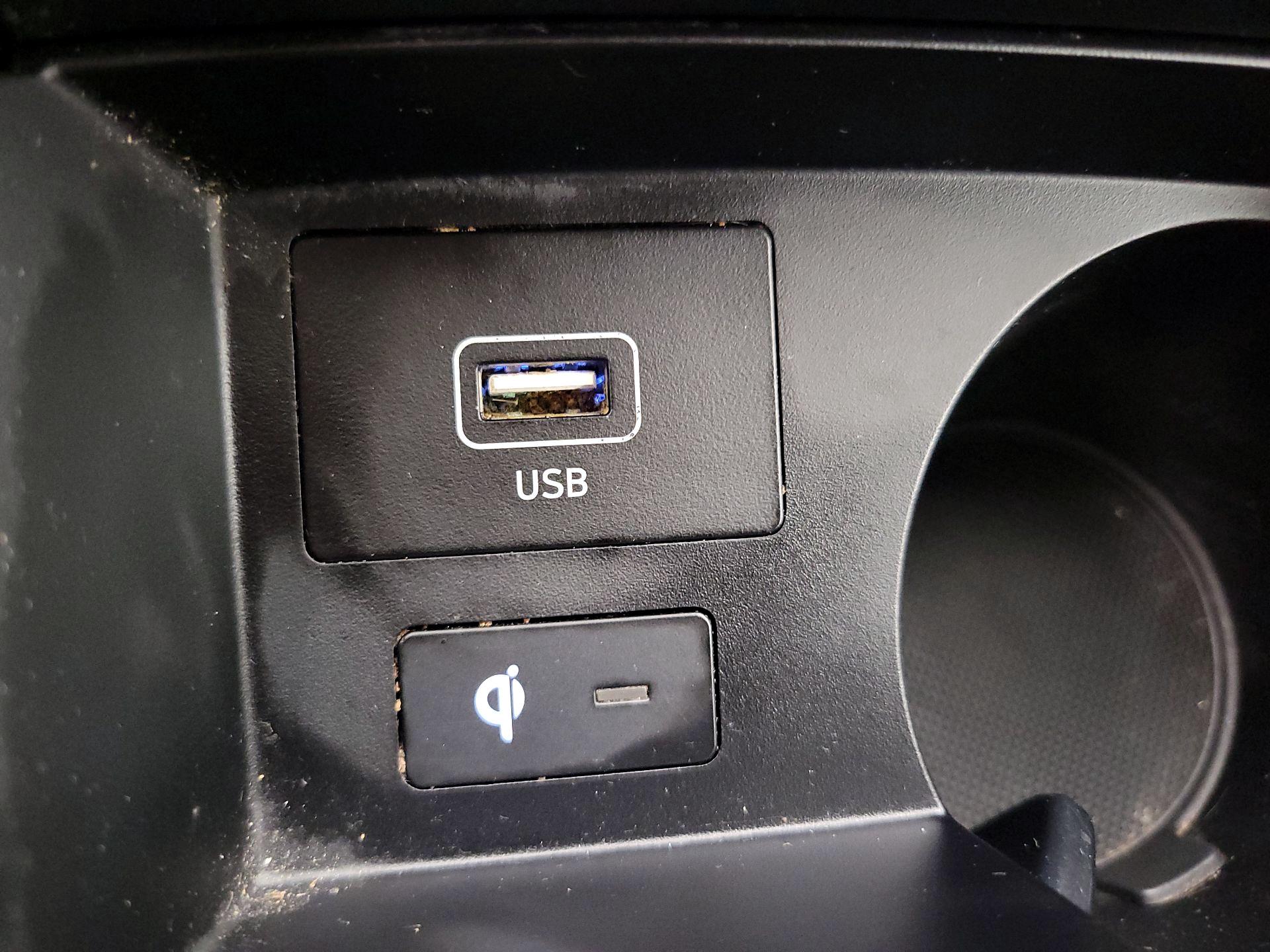 Thumbnail: 2023 Hyundai Santa Fe - 18