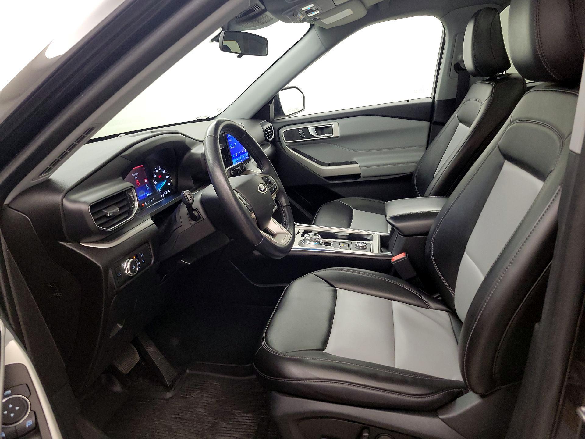 Thumbnail: 2022 Ford Explorer - 11