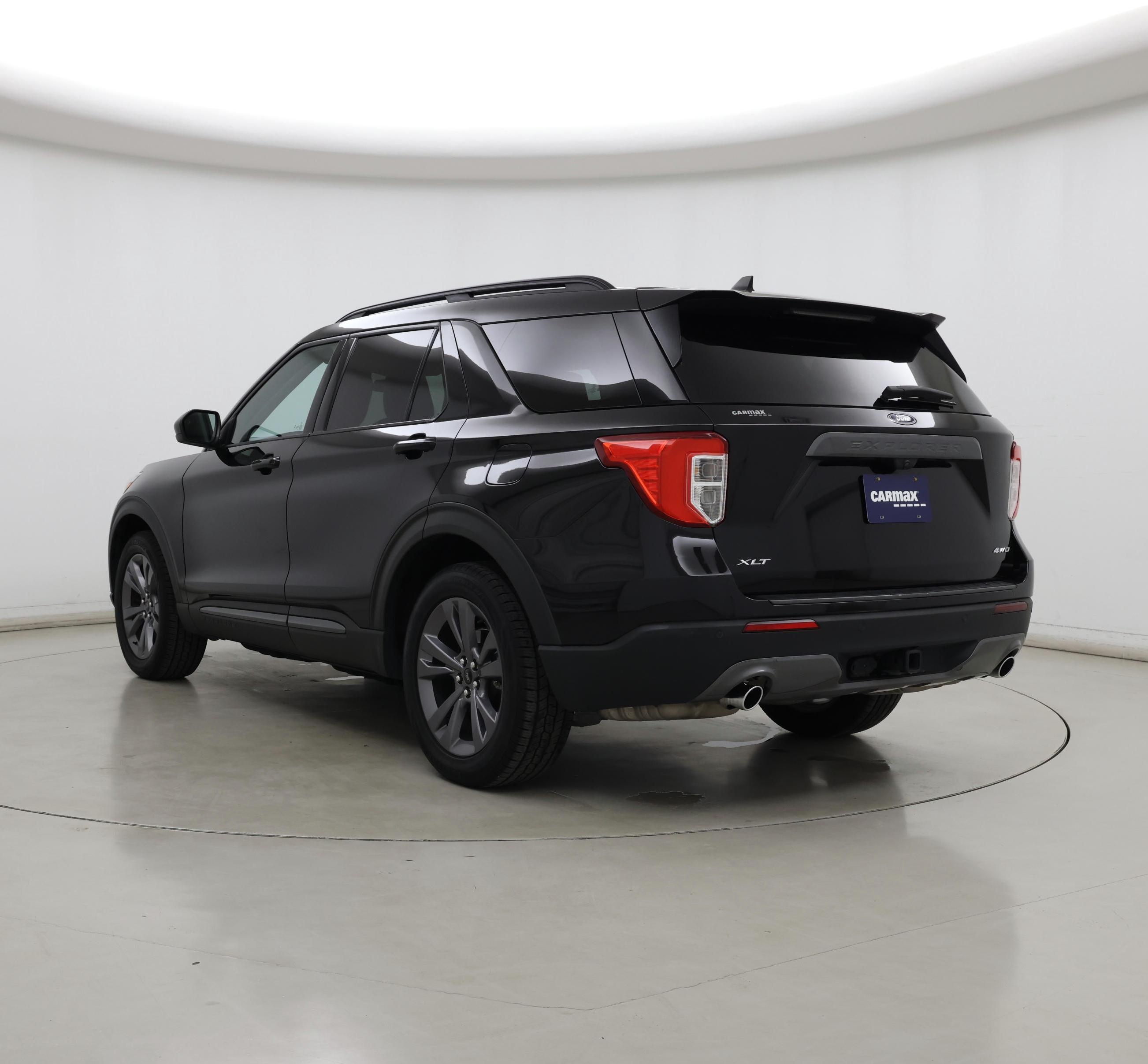 Thumbnail: 2022 Ford Explorer - 2