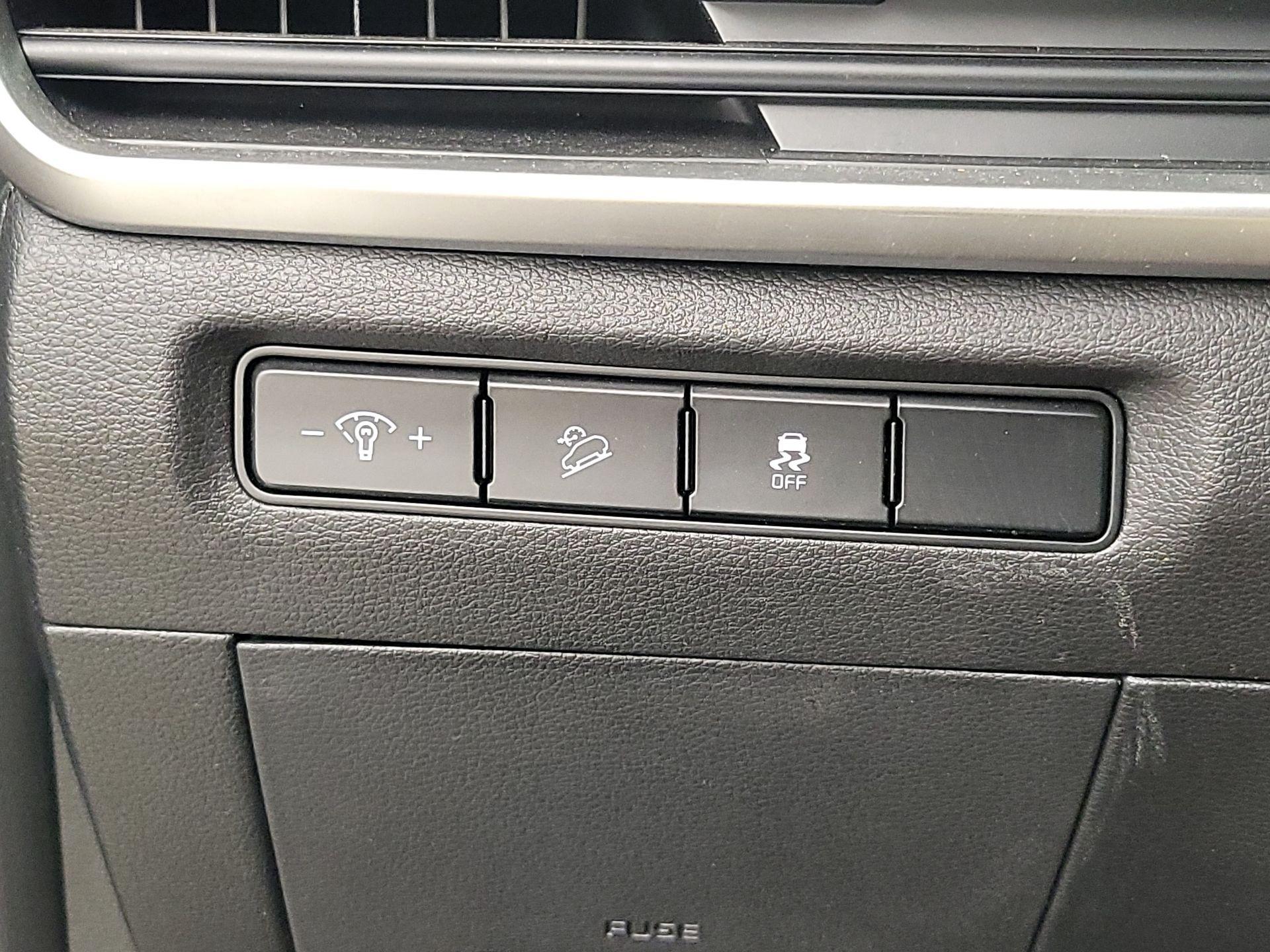 Thumbnail: 2023 Kia Telluride - 13