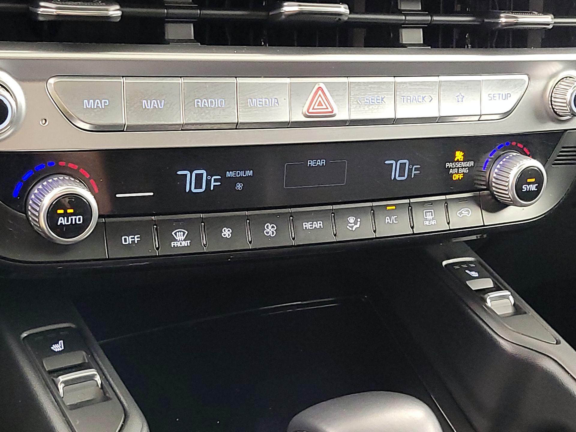 Thumbnail: 2023 Kia Telluride - 17