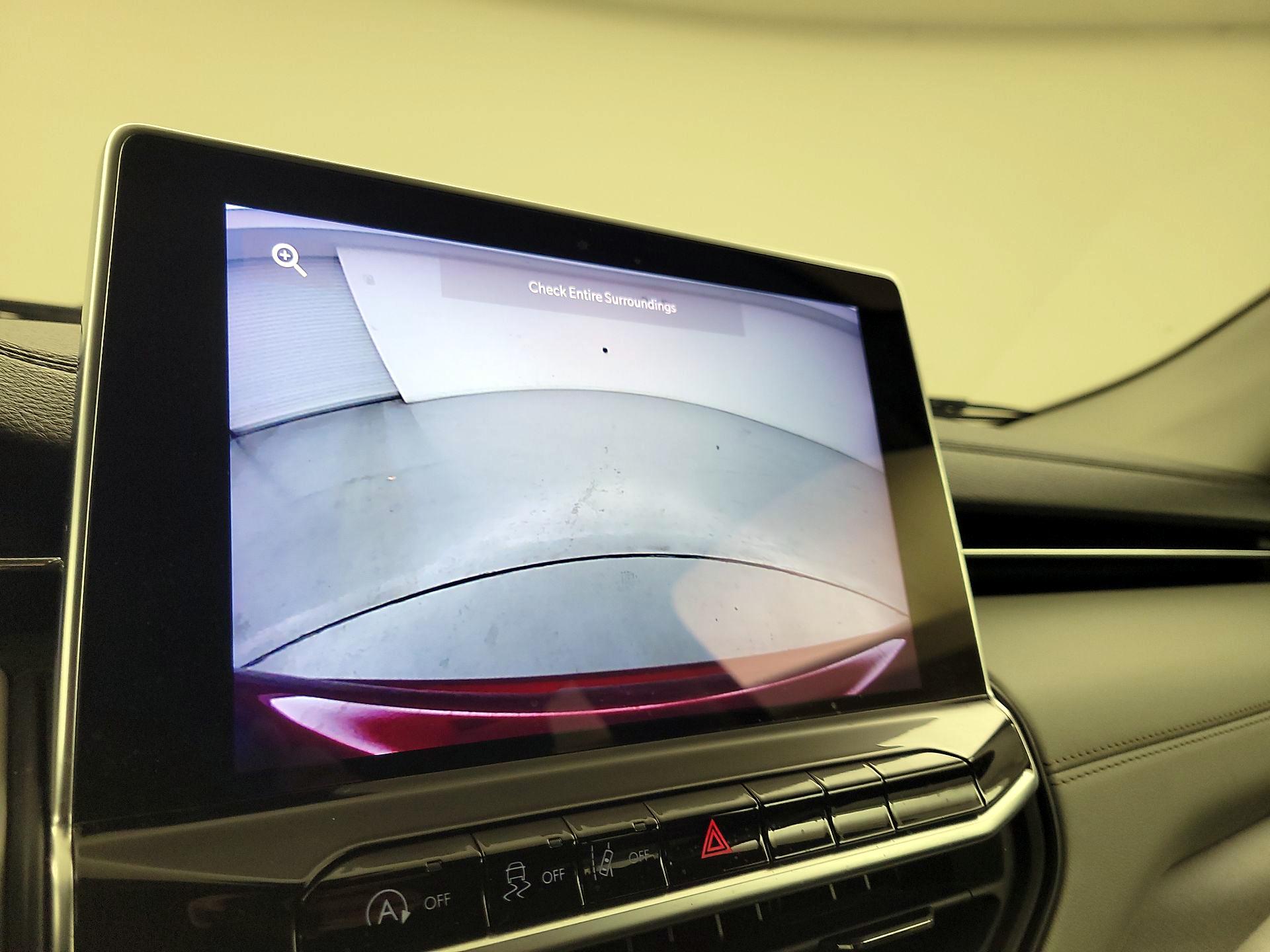 Thumbnail: 2022 Jeep Compass - 14