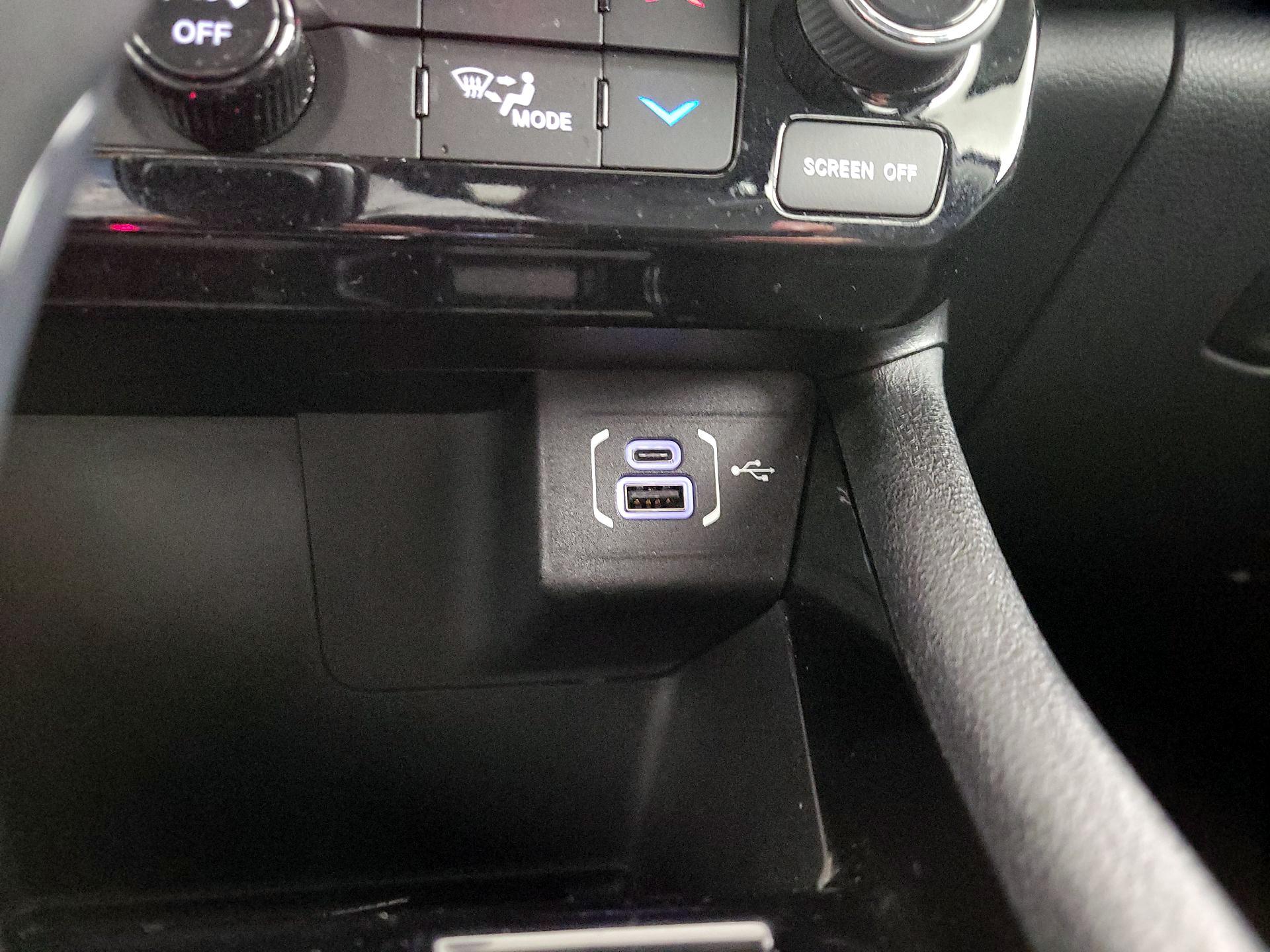 Thumbnail: 2022 Jeep Compass - 18