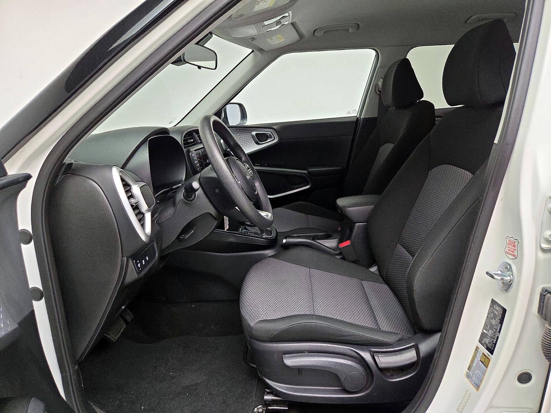 Thumbnail: 2023 Kia Soul - 11