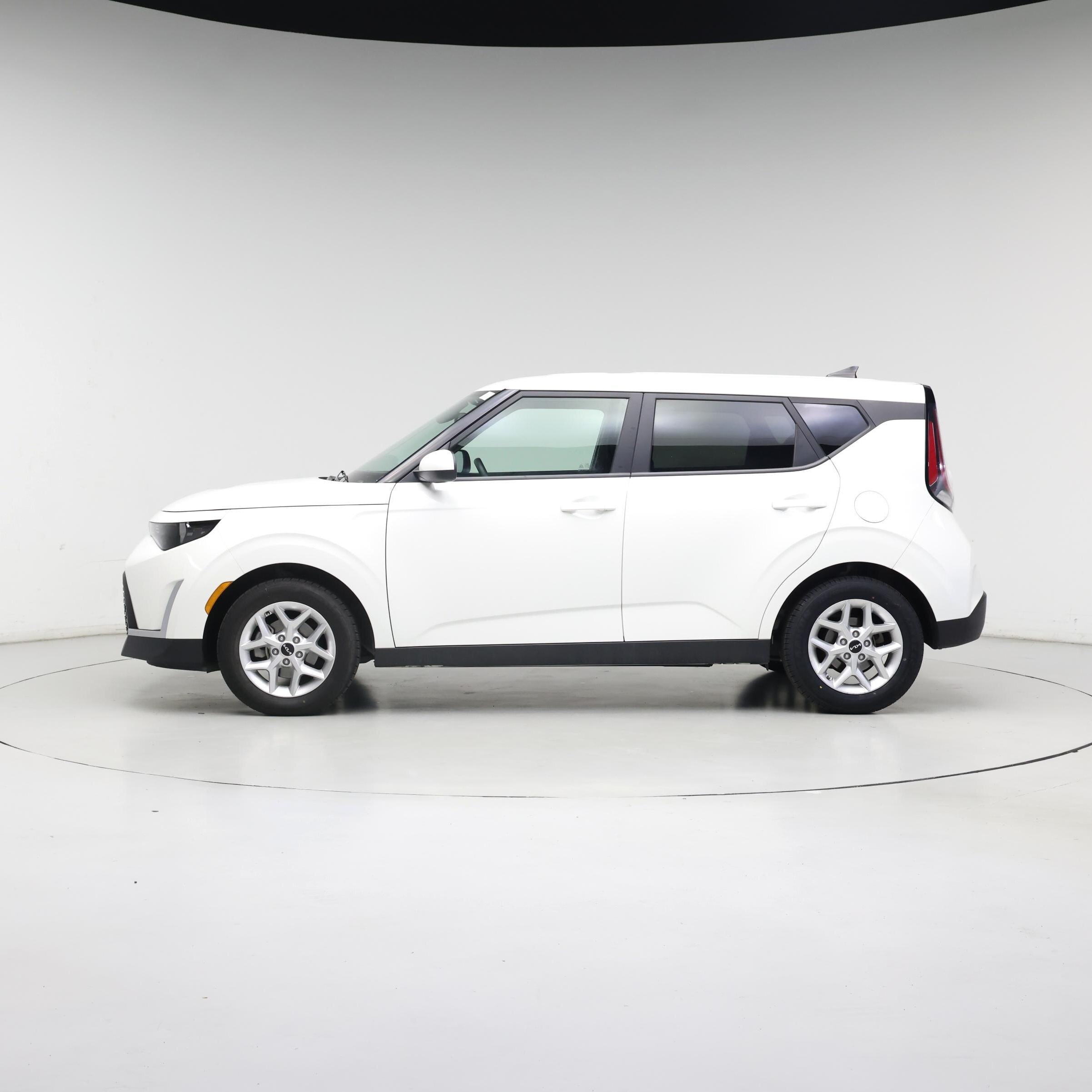 Thumbnail: 2023 Kia Soul - 3