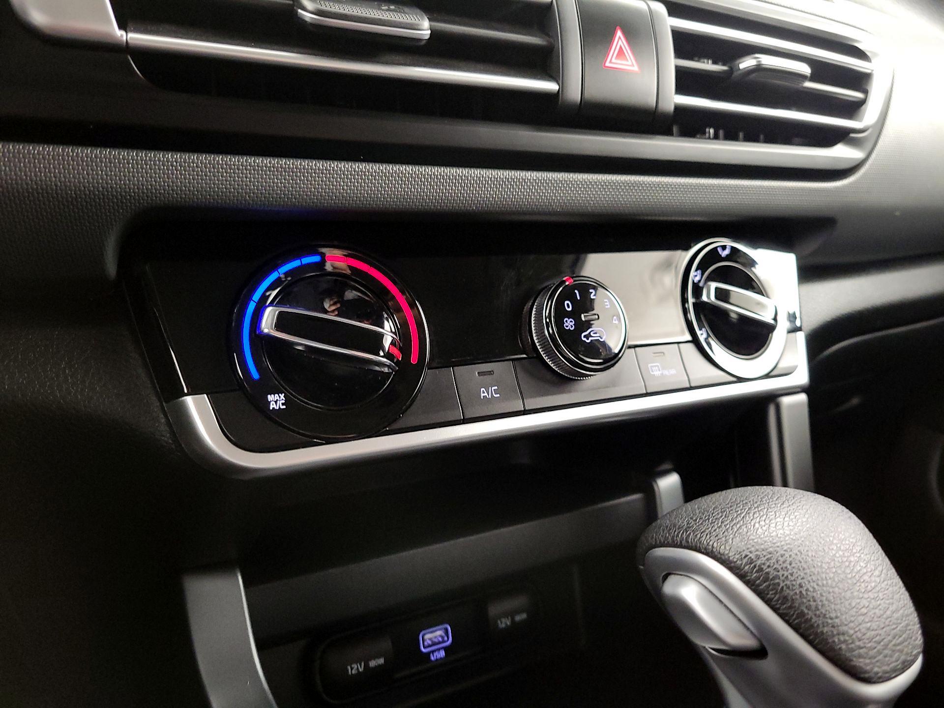 Thumbnail: 2021 Kia Seltos - 16