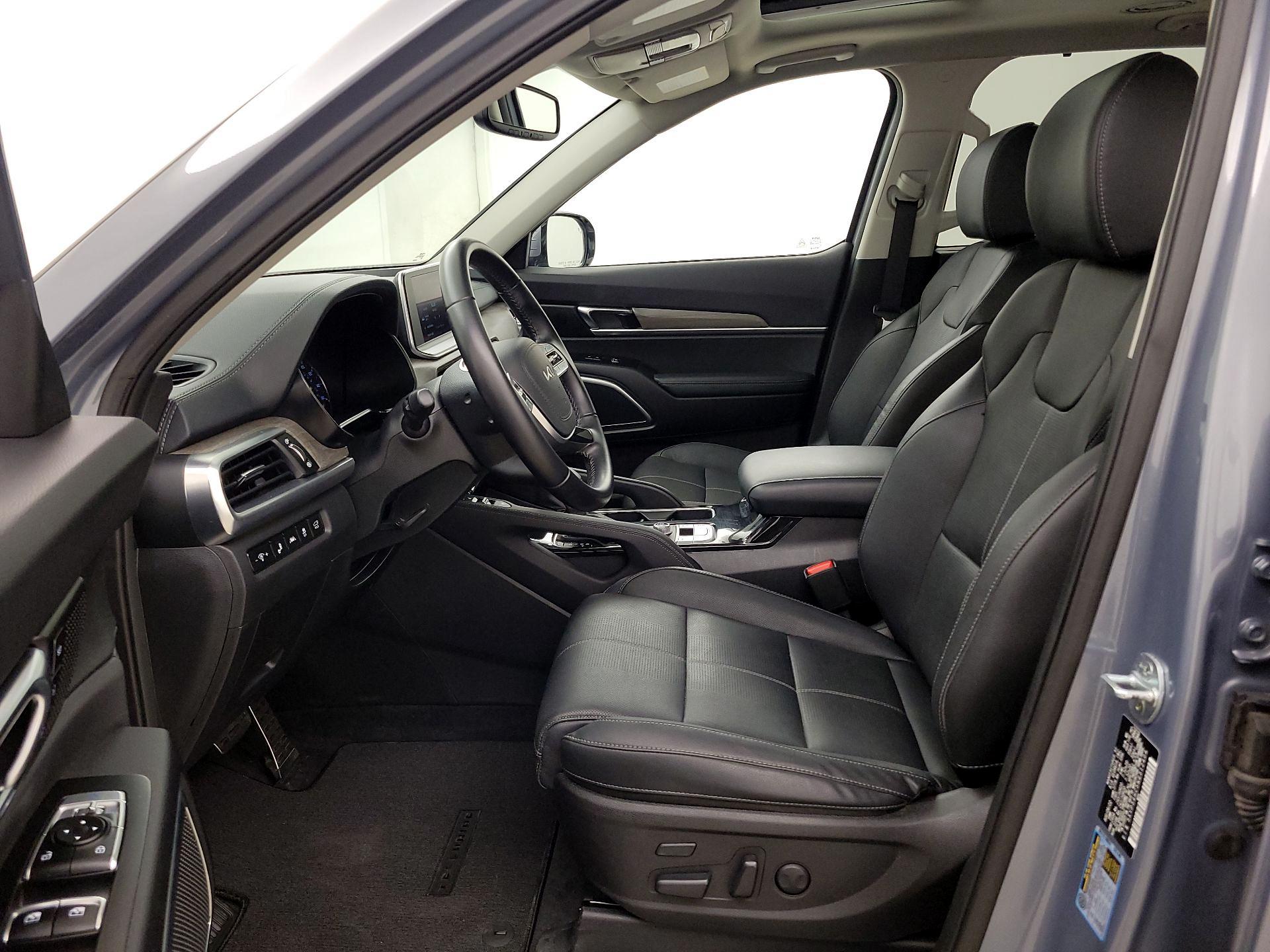 Thumbnail: 2022 Kia Telluride - 11