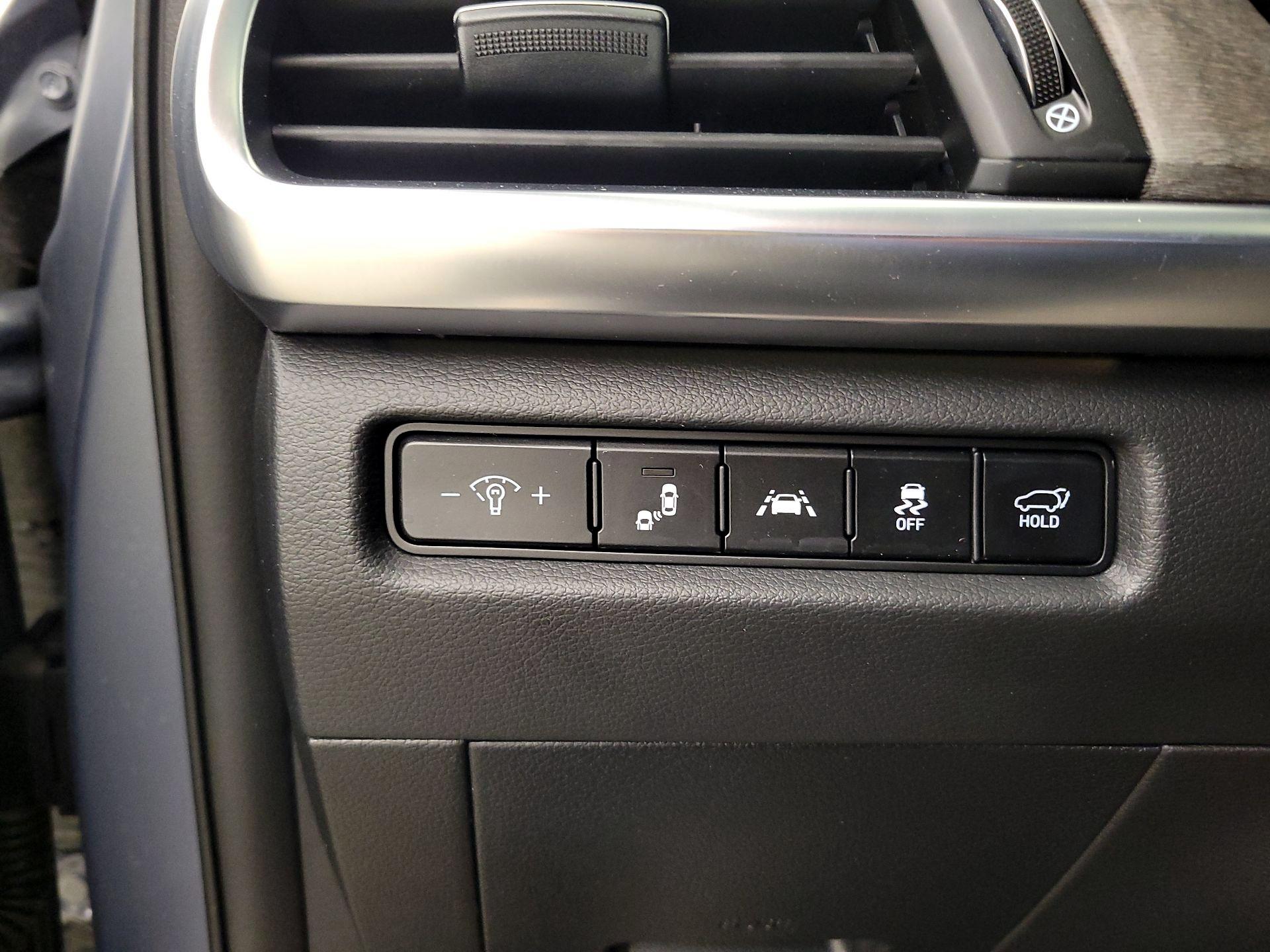 Thumbnail: 2022 Kia Telluride - 13