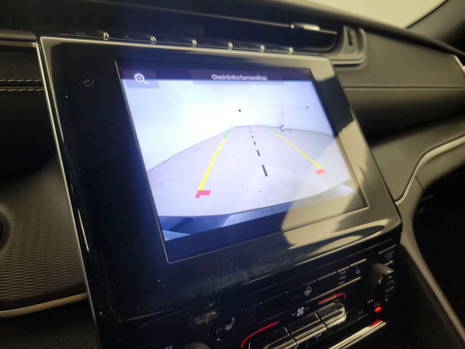 Thumbnail: 2023 Jeep Grand Cherokee L - 14