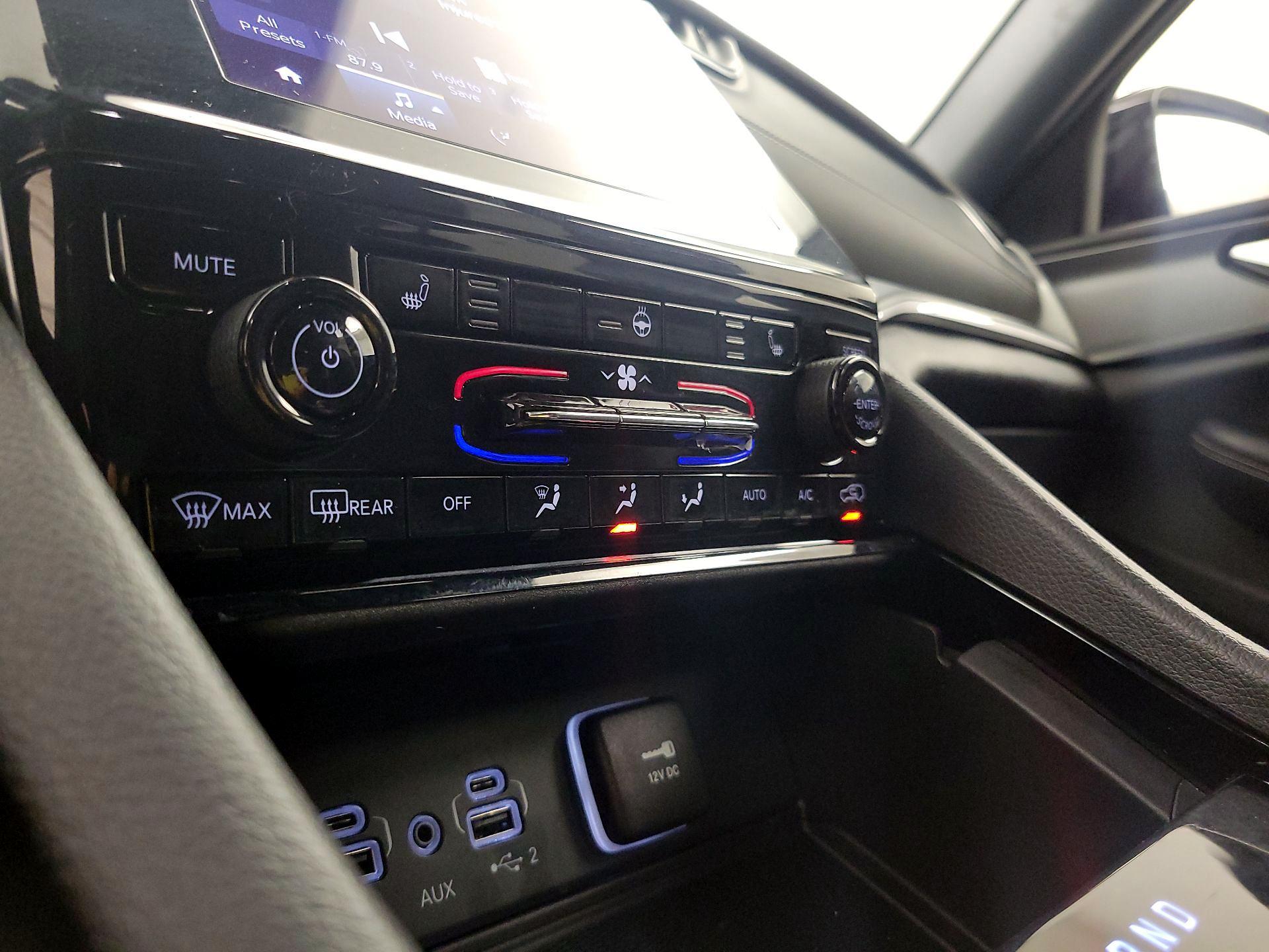 Thumbnail: 2023 Jeep Grand Cherokee L - 16