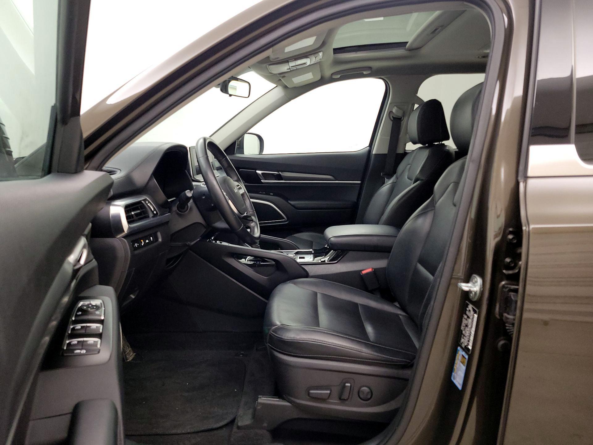 Thumbnail: 2022 Kia Telluride - 11