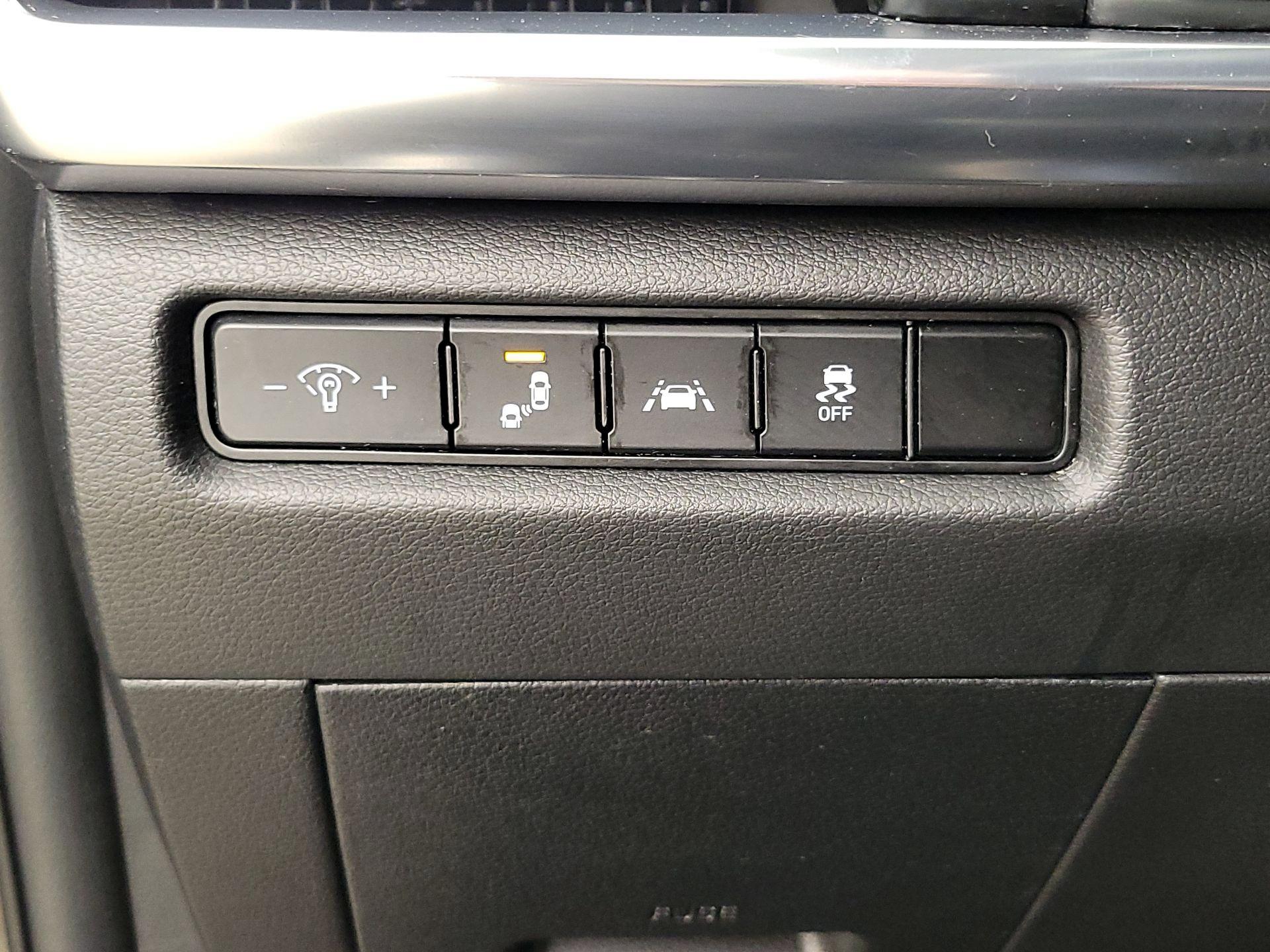 Thumbnail: 2022 Kia Telluride - 13