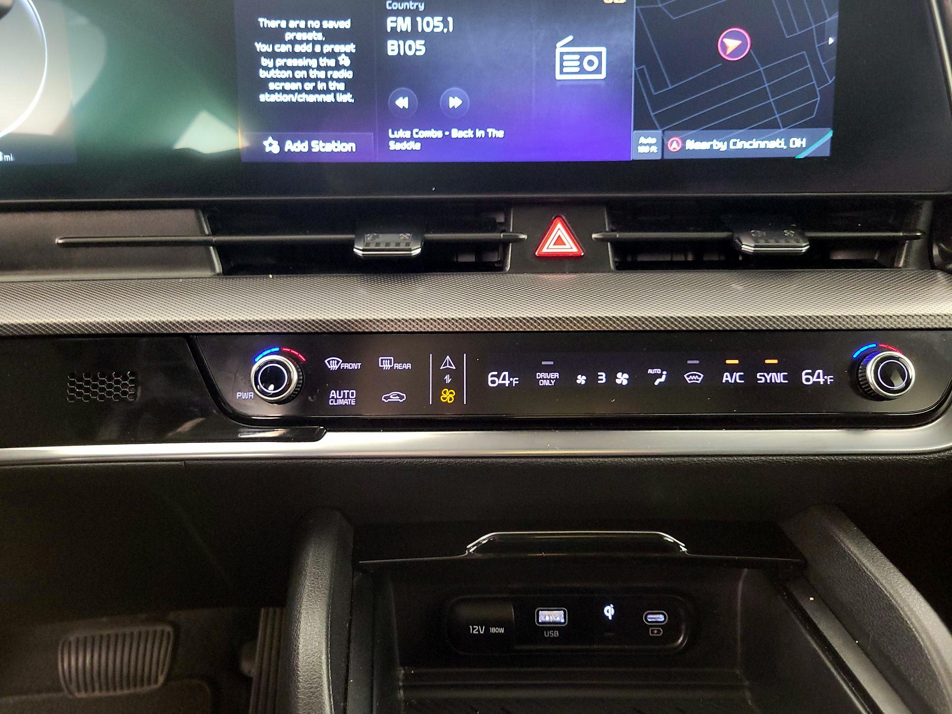 Thumbnail: 2023 Kia Sportage - 17