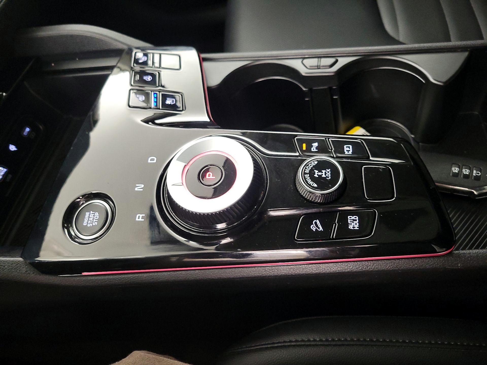 Thumbnail: 2023 Kia Sportage - 18