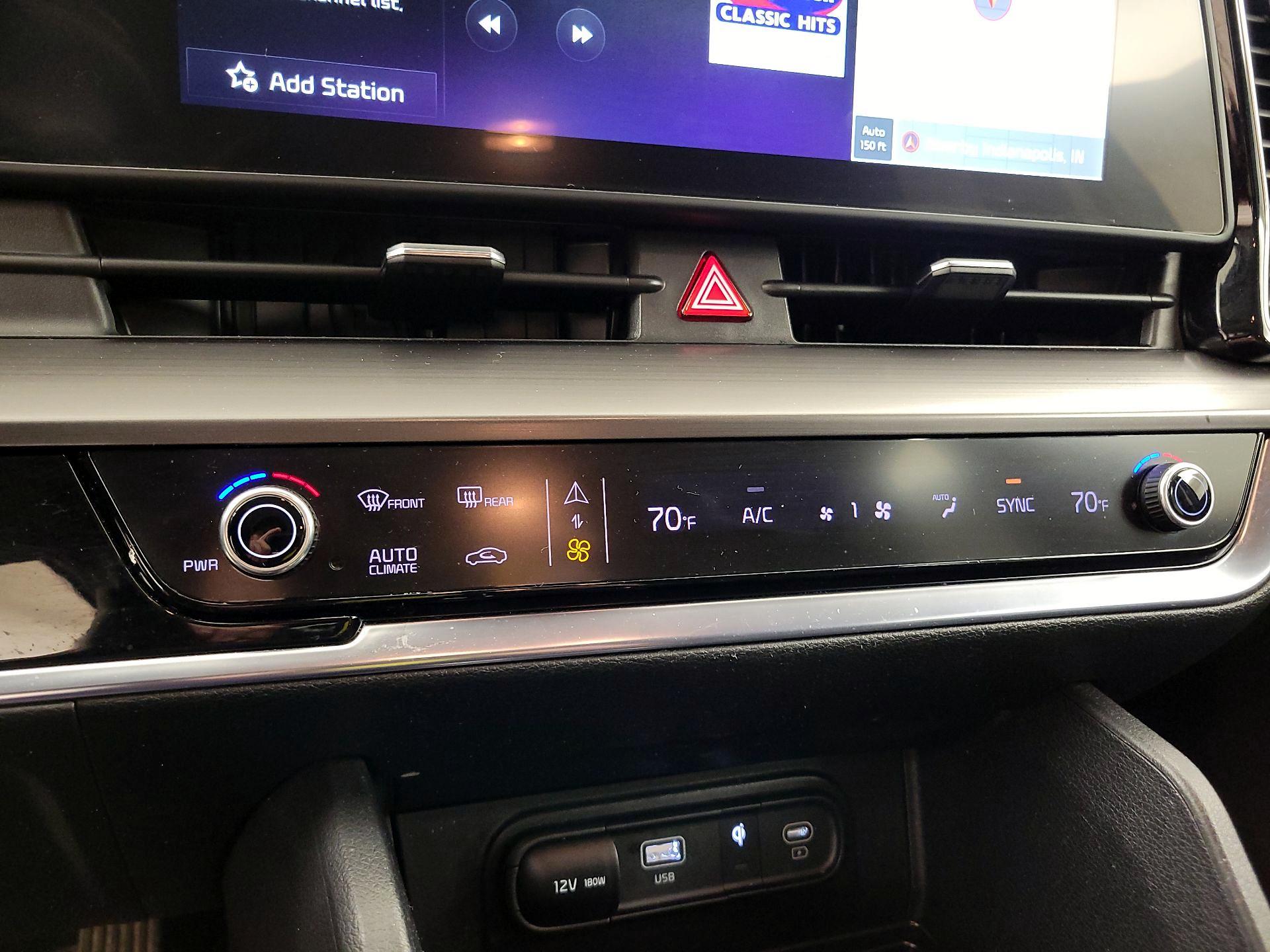 Thumbnail: 2023 Kia Sportage - 17