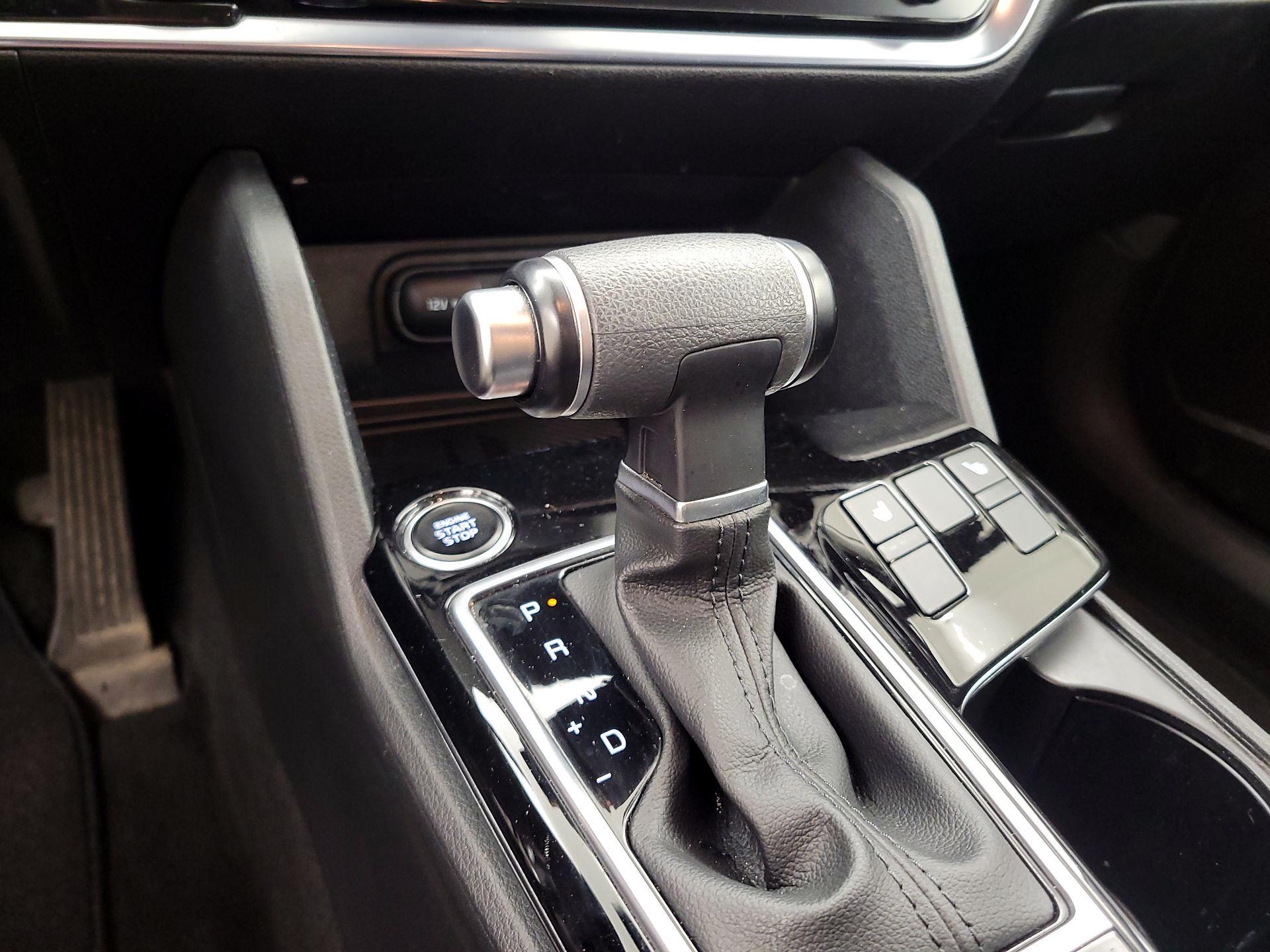 Thumbnail: 2023 Kia Sportage - 18