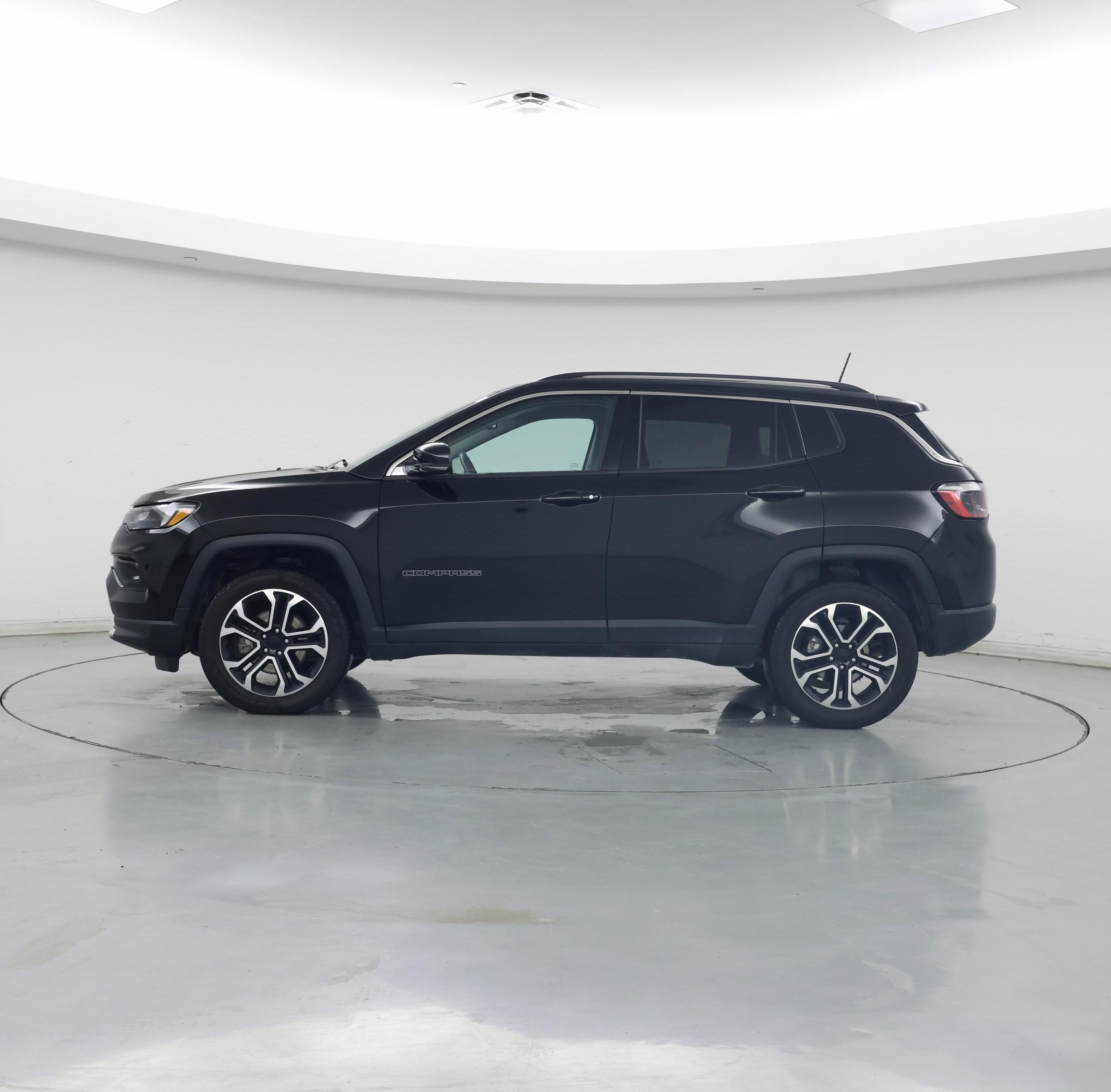 Thumbnail: 2022 Jeep Compass - 3