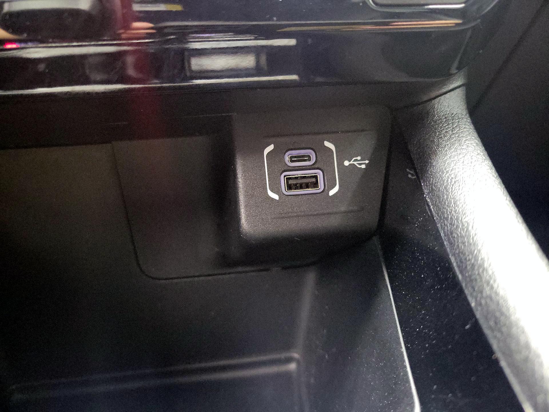 Thumbnail: 2022 Jeep Compass - 18