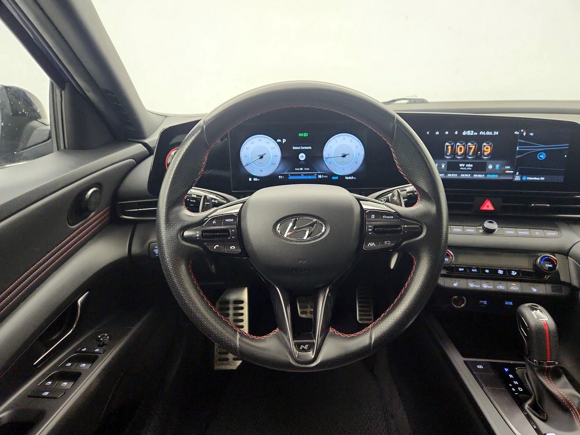 Thumbnail: 2023 Hyundai Elantra - 10