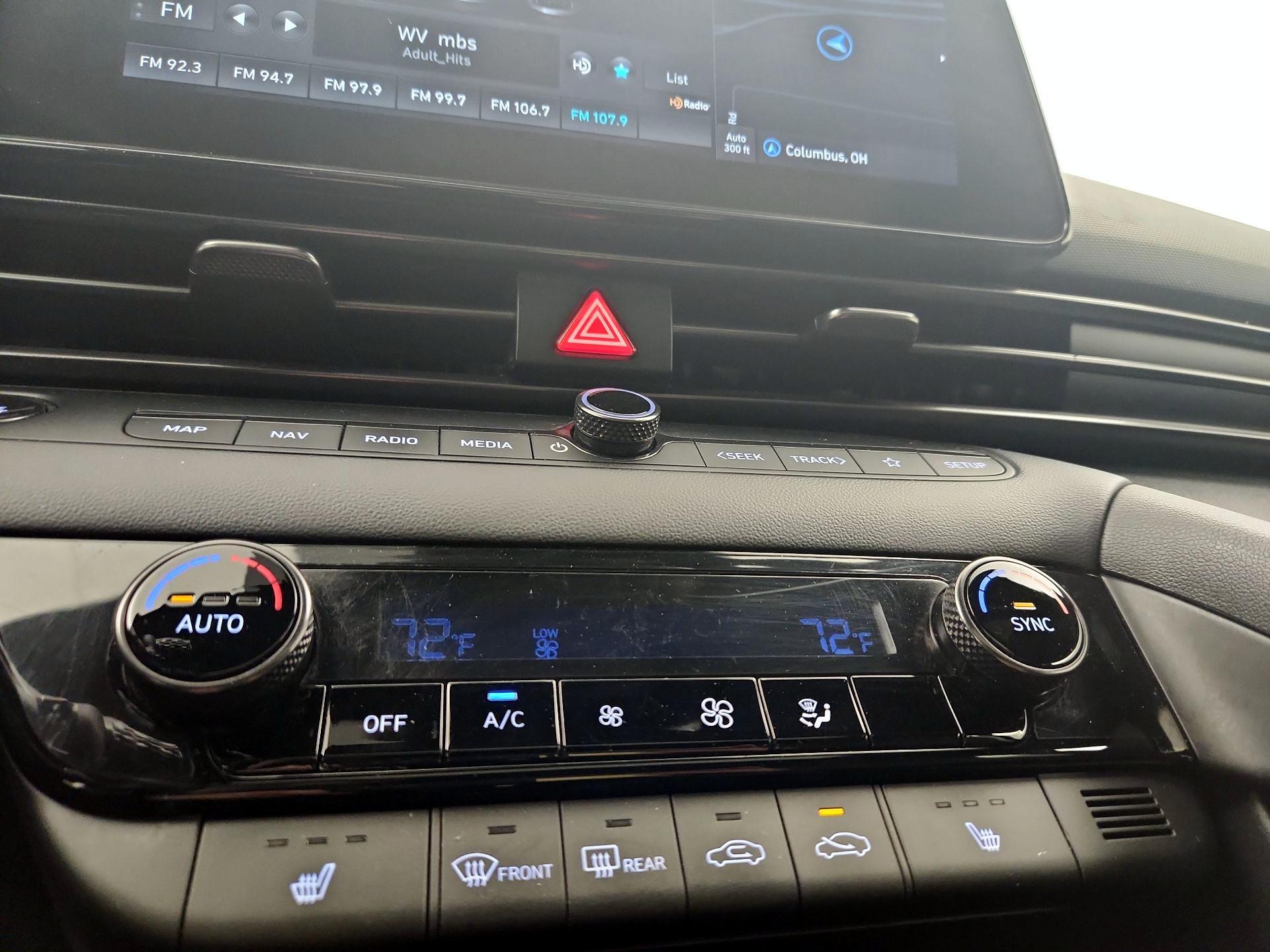 Thumbnail: 2023 Hyundai Elantra - 17