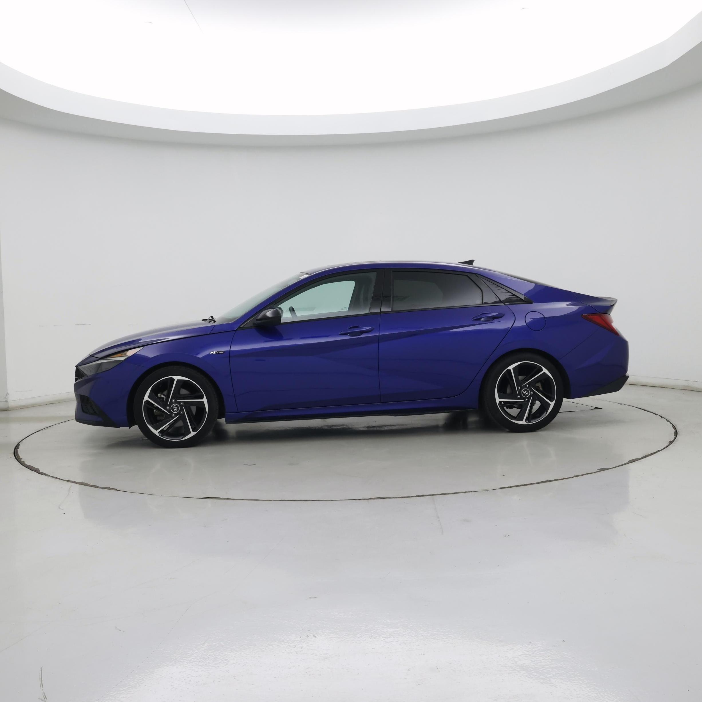 Thumbnail: 2023 Hyundai Elantra - 3