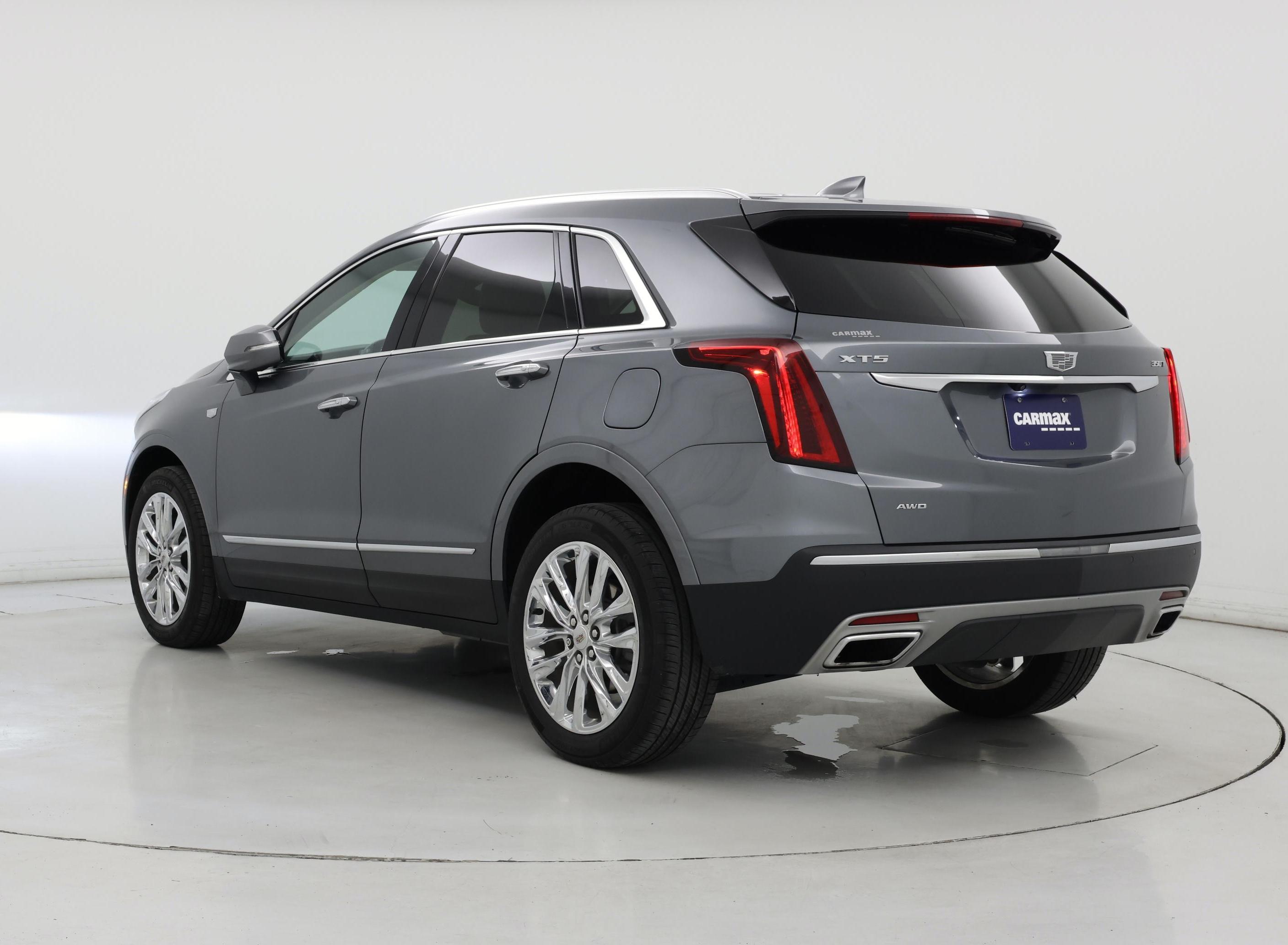 Thumbnail: 2022 Cadillac XT5 - 2