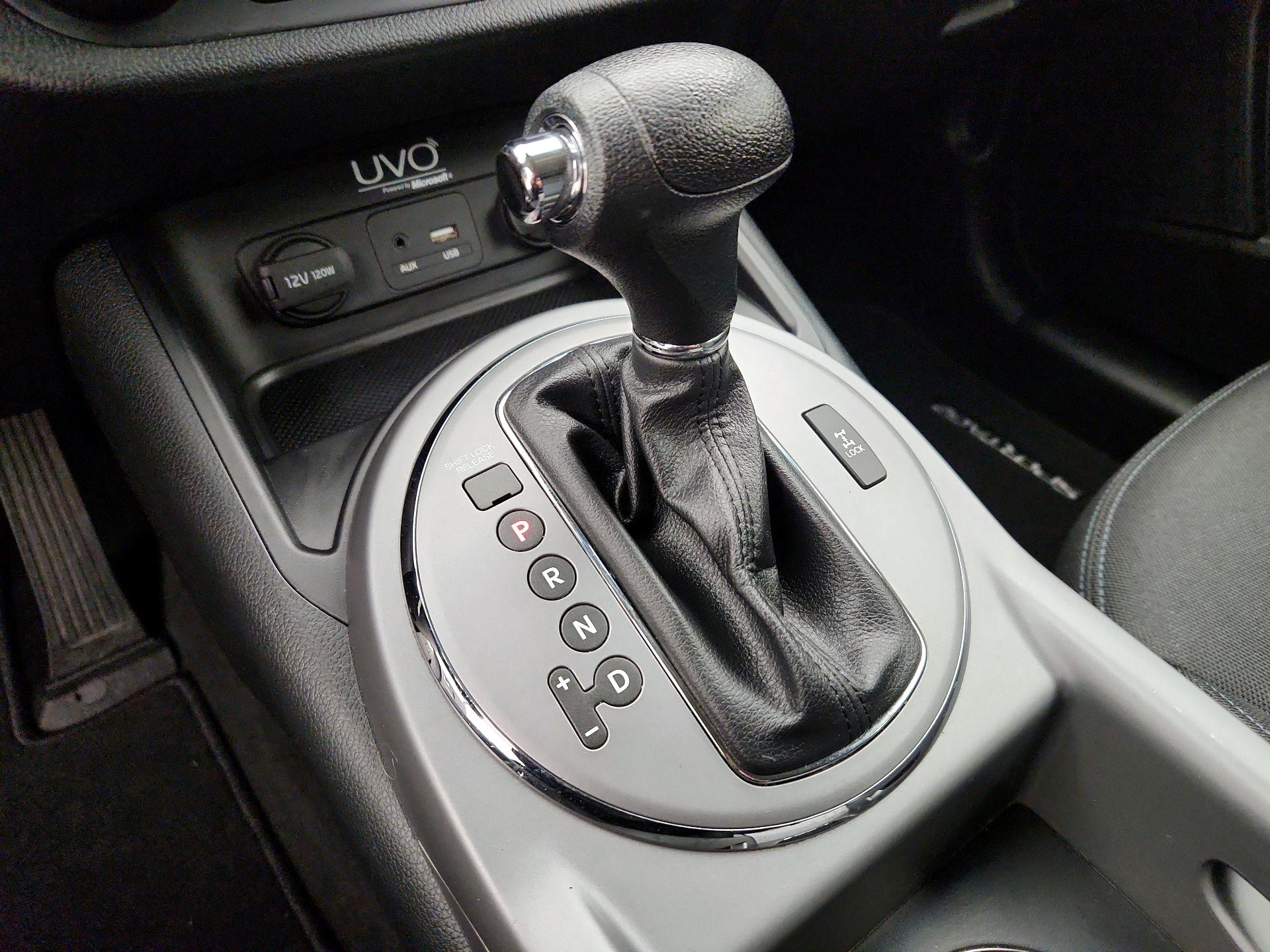 Thumbnail: 2015 Kia Sportage - 17