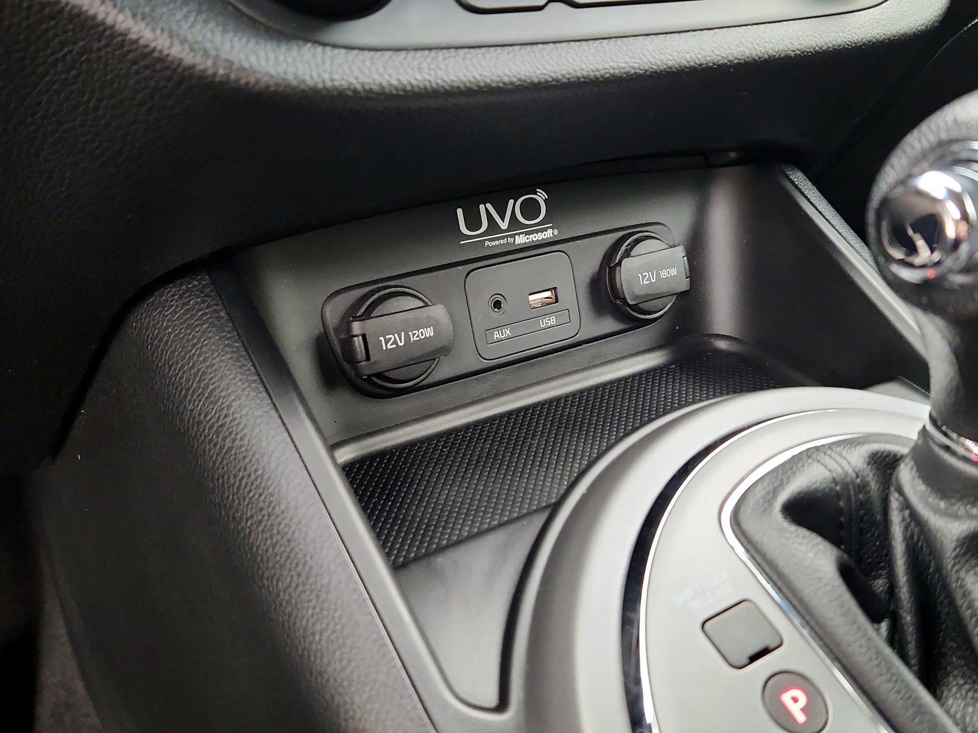 Thumbnail: 2015 Kia Sportage - 18