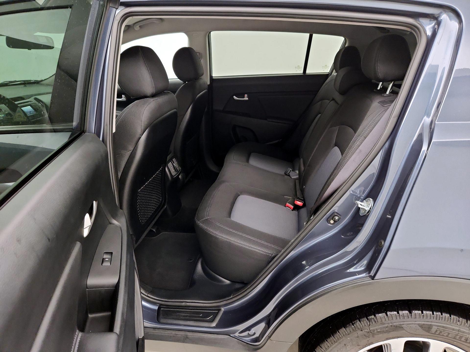 Thumbnail: 2015 Kia Sportage - 19