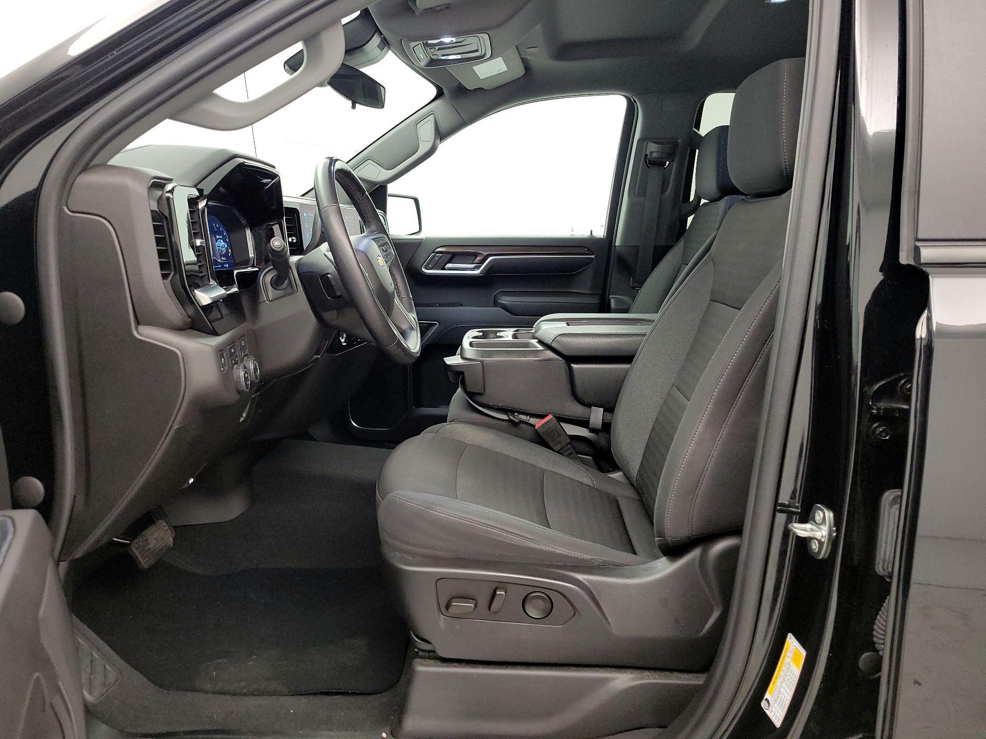 Thumbnail: 2022 Chevrolet Silverado 1500 - 11