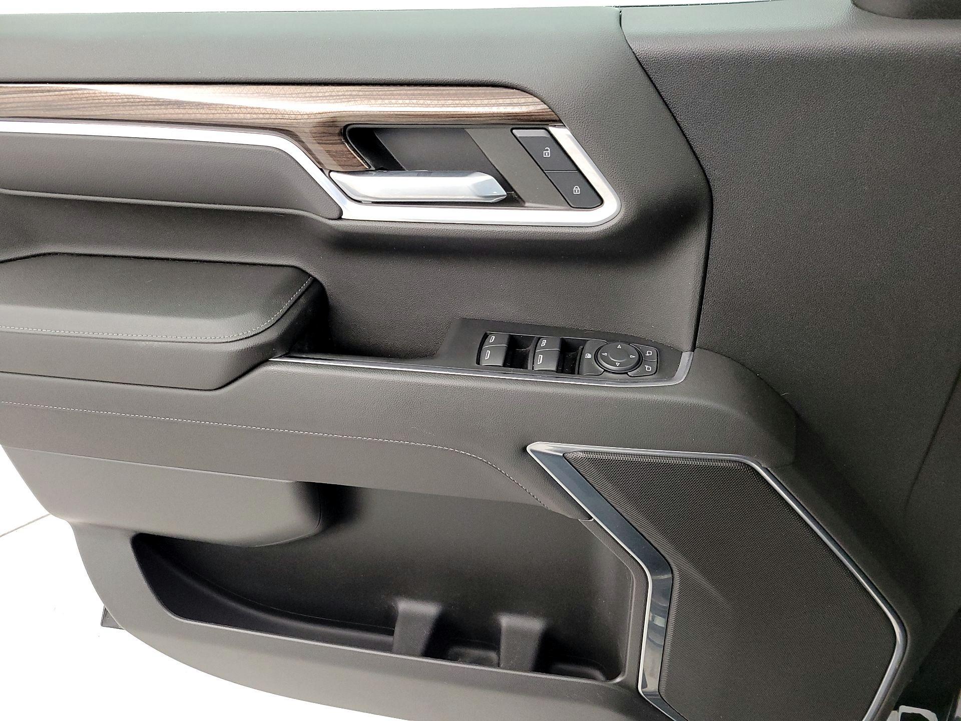 Thumbnail: 2022 Chevrolet Silverado 1500 - 12