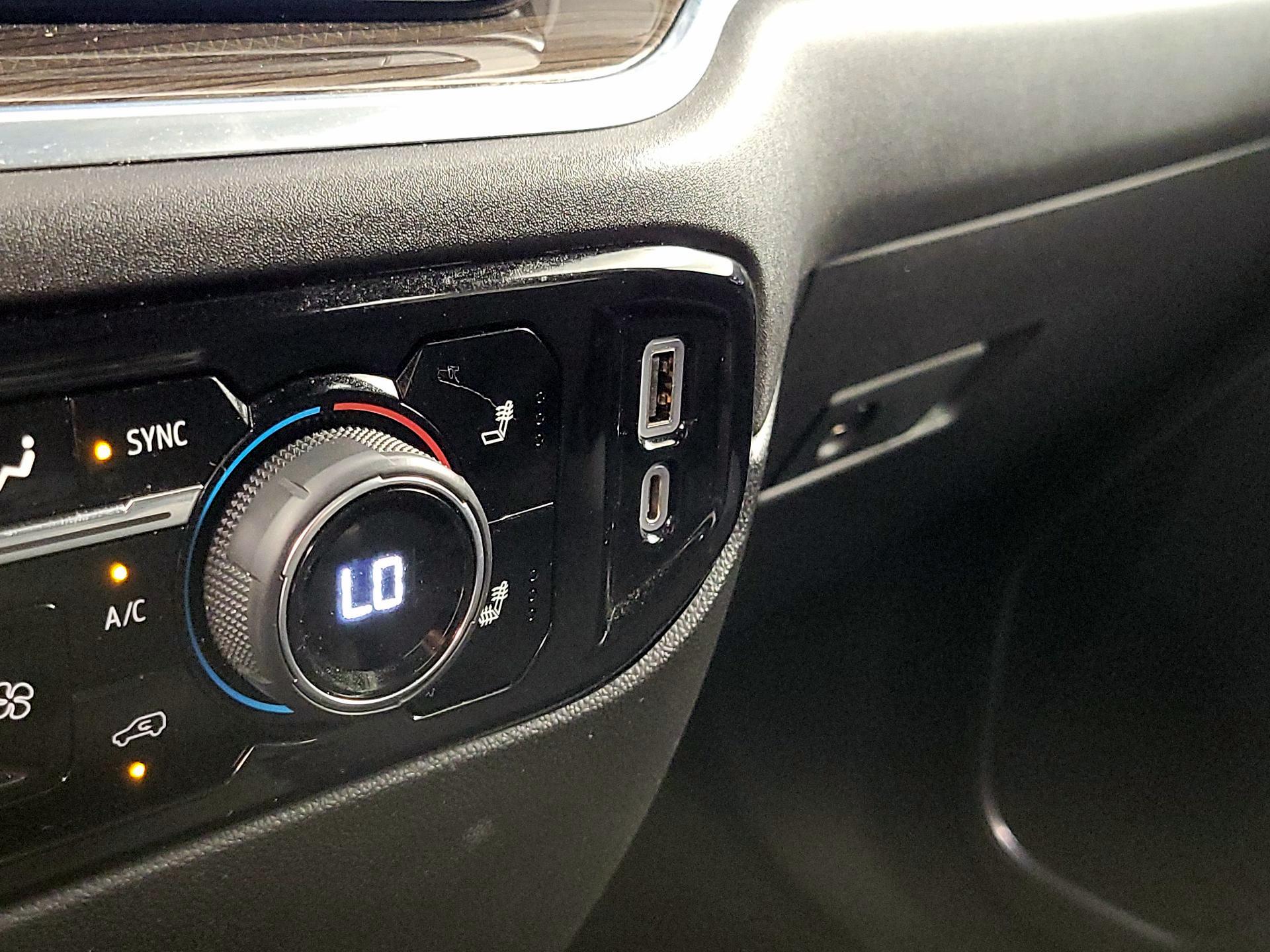 Thumbnail: 2022 Chevrolet Silverado 1500 - 18