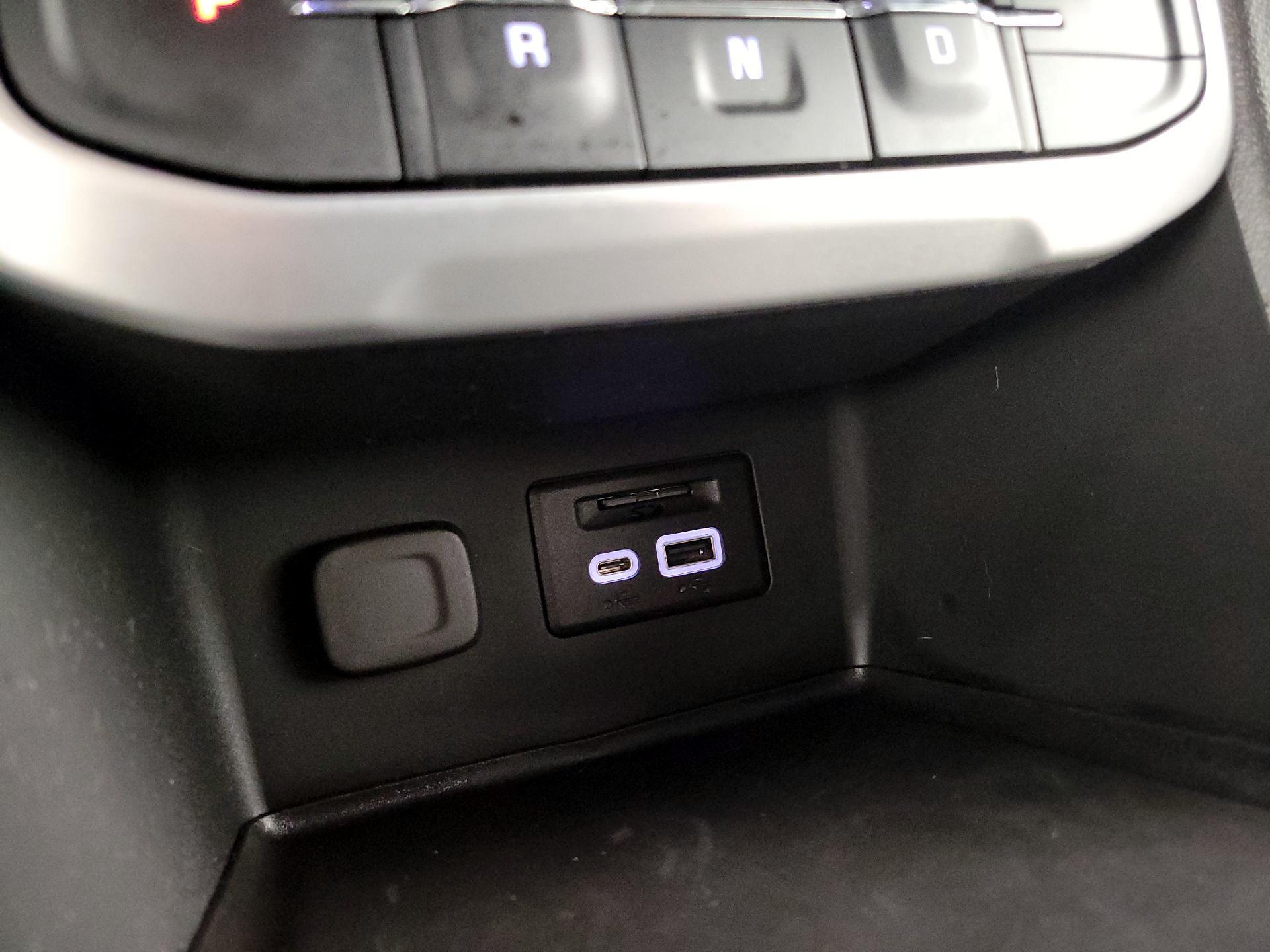 Thumbnail: 2023 GMC Acadia - 19