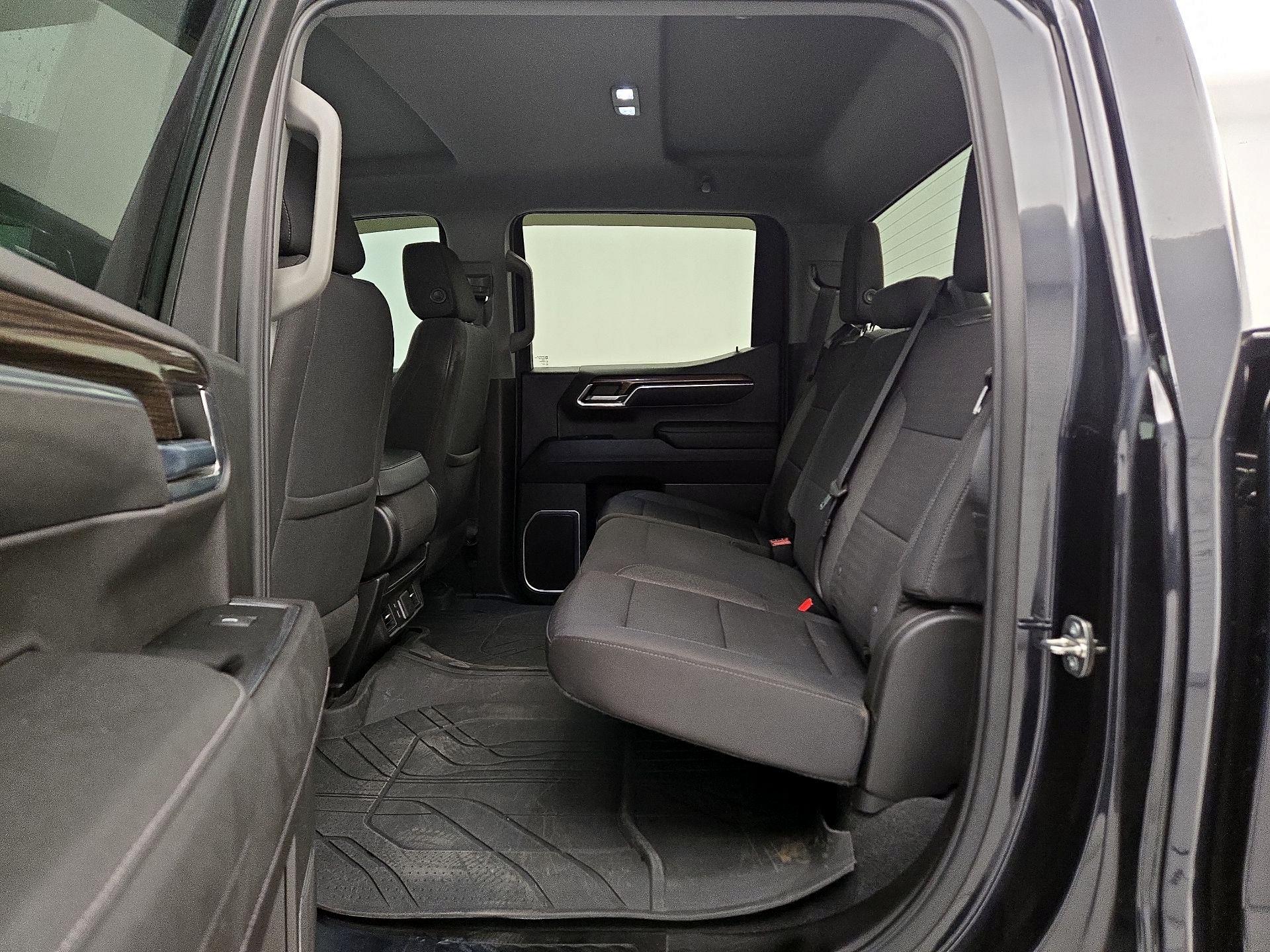 Thumbnail: 2023 Chevrolet Silverado 1500 - 19