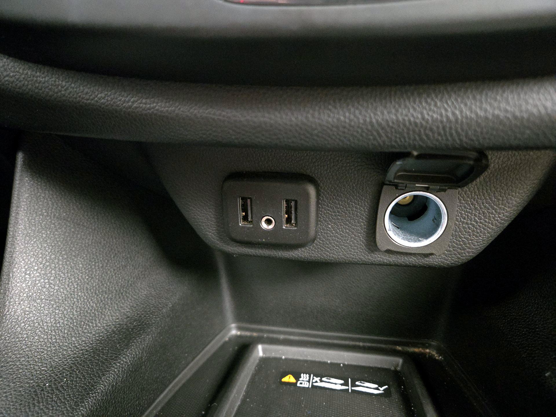 Thumbnail: 2022 Chevrolet Traverse - 18