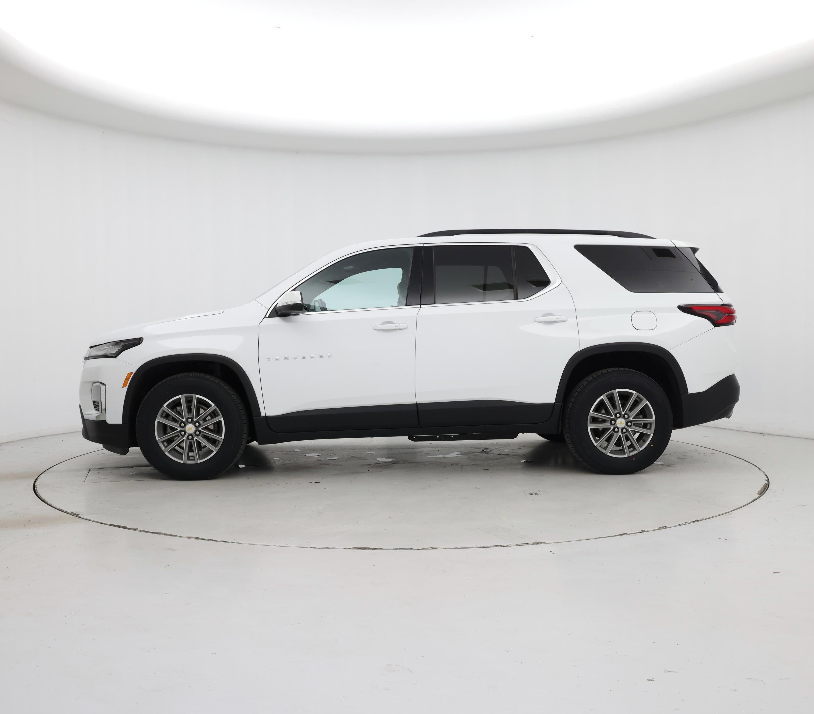 Thumbnail: 2022 Chevrolet Traverse - 3