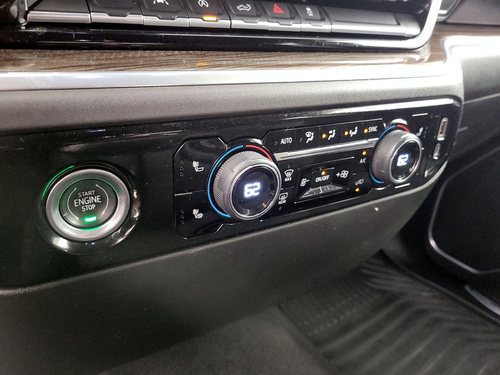 Thumbnail: 2022 Chevrolet Silverado 1500 - 16