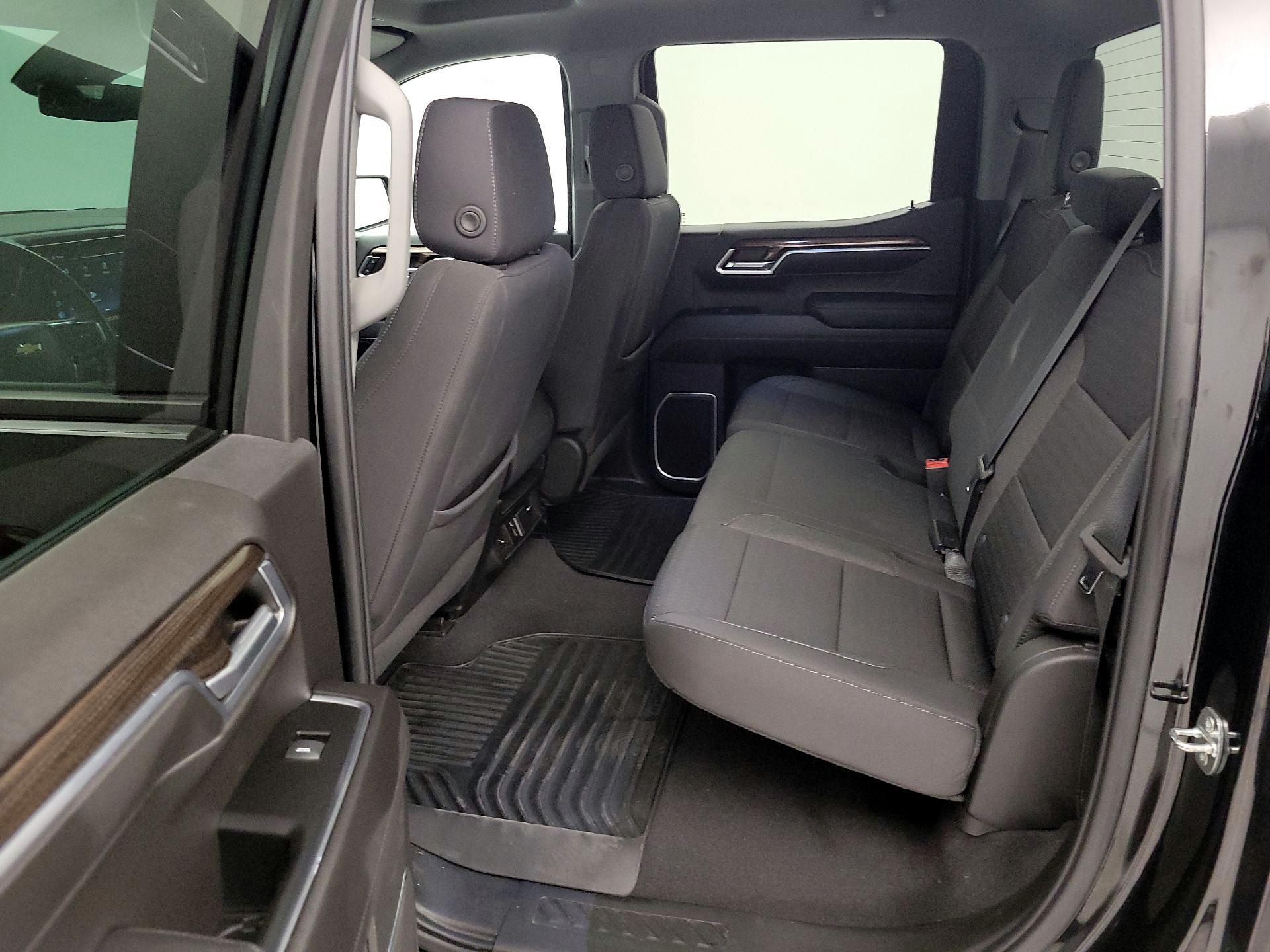 Thumbnail: 2022 Chevrolet Silverado 1500 - 19