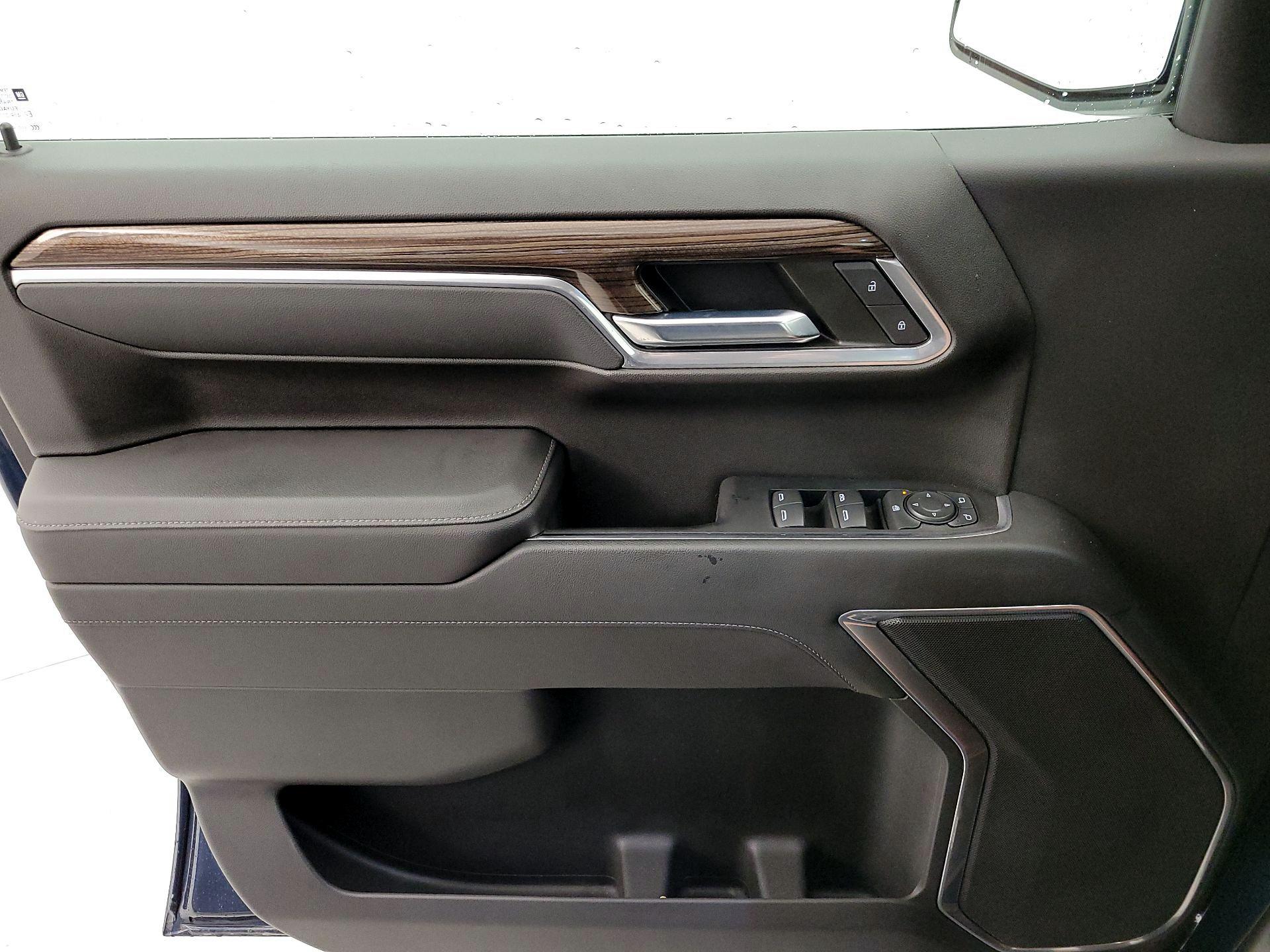 Thumbnail: 2022 Chevrolet Silverado 1500 - 12