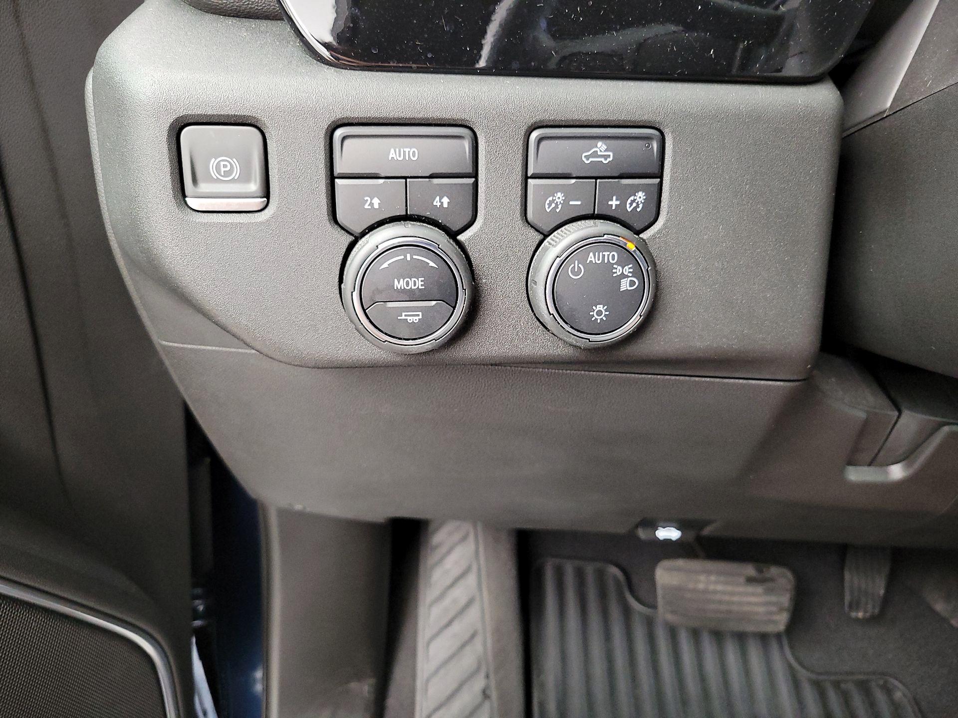 Thumbnail: 2022 Chevrolet Silverado 1500 - 13