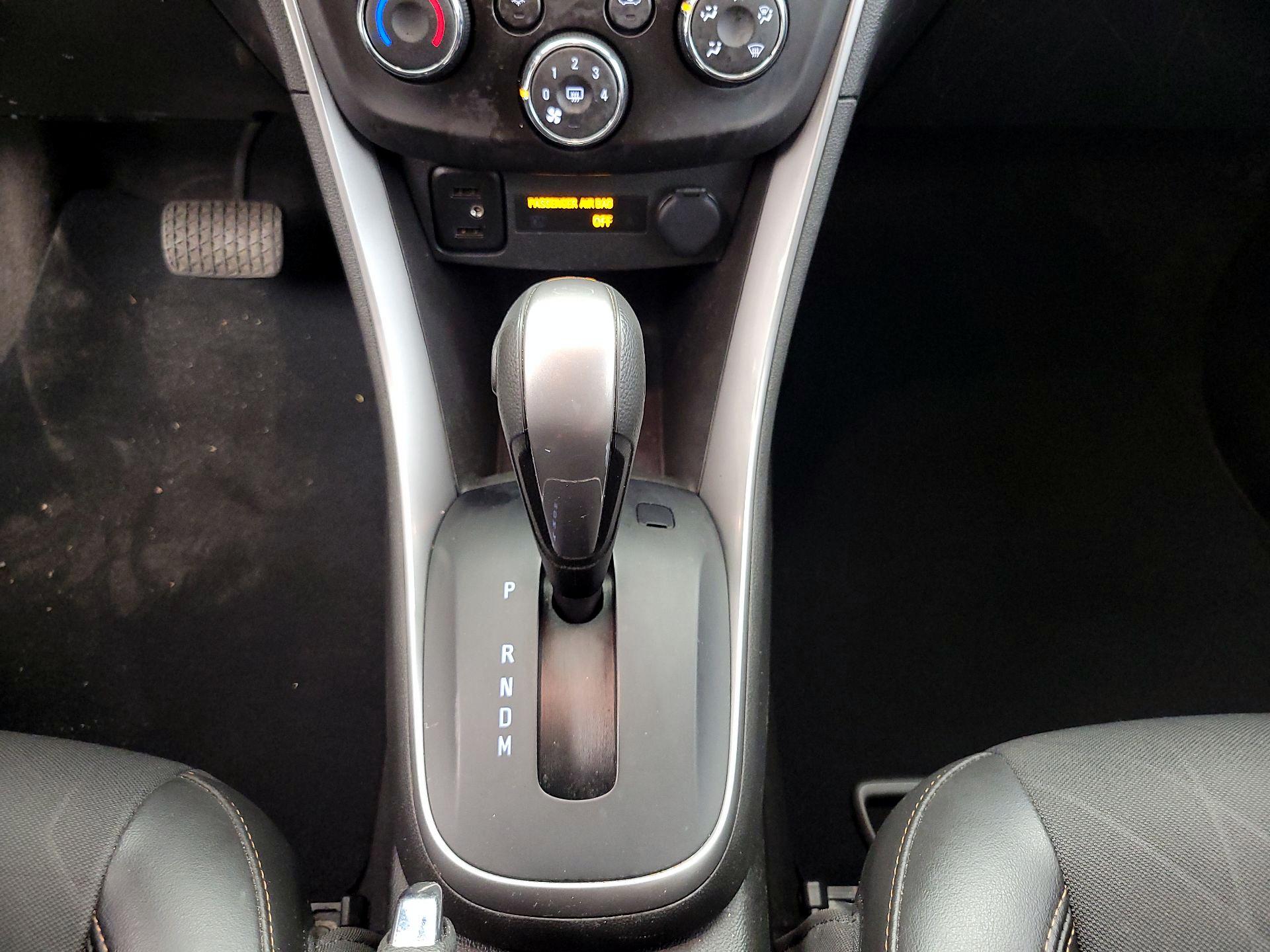 Thumbnail: 2022 Chevrolet Trax - 17