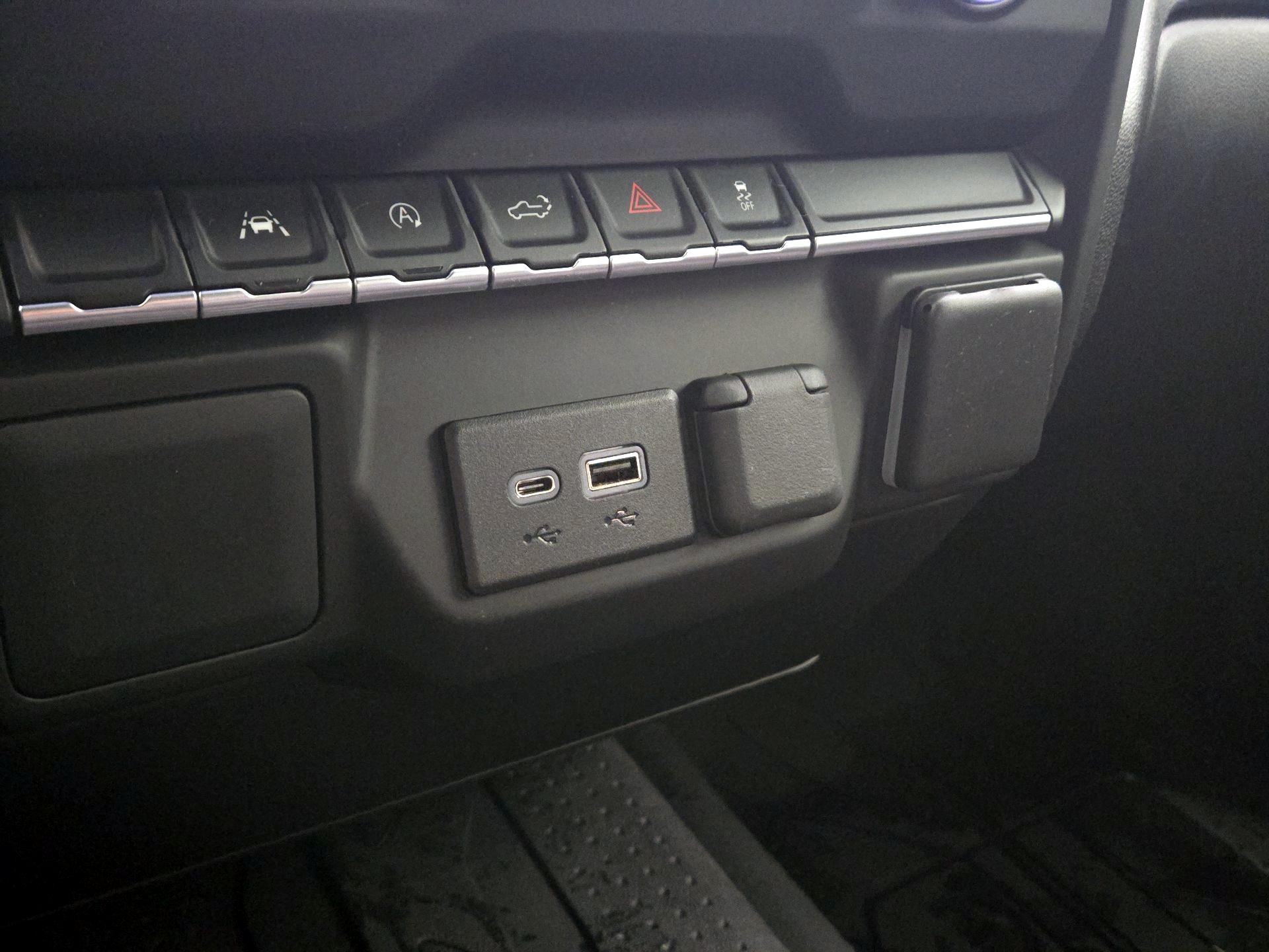 Thumbnail: 2022 Chevrolet Silverado 1500 - 18