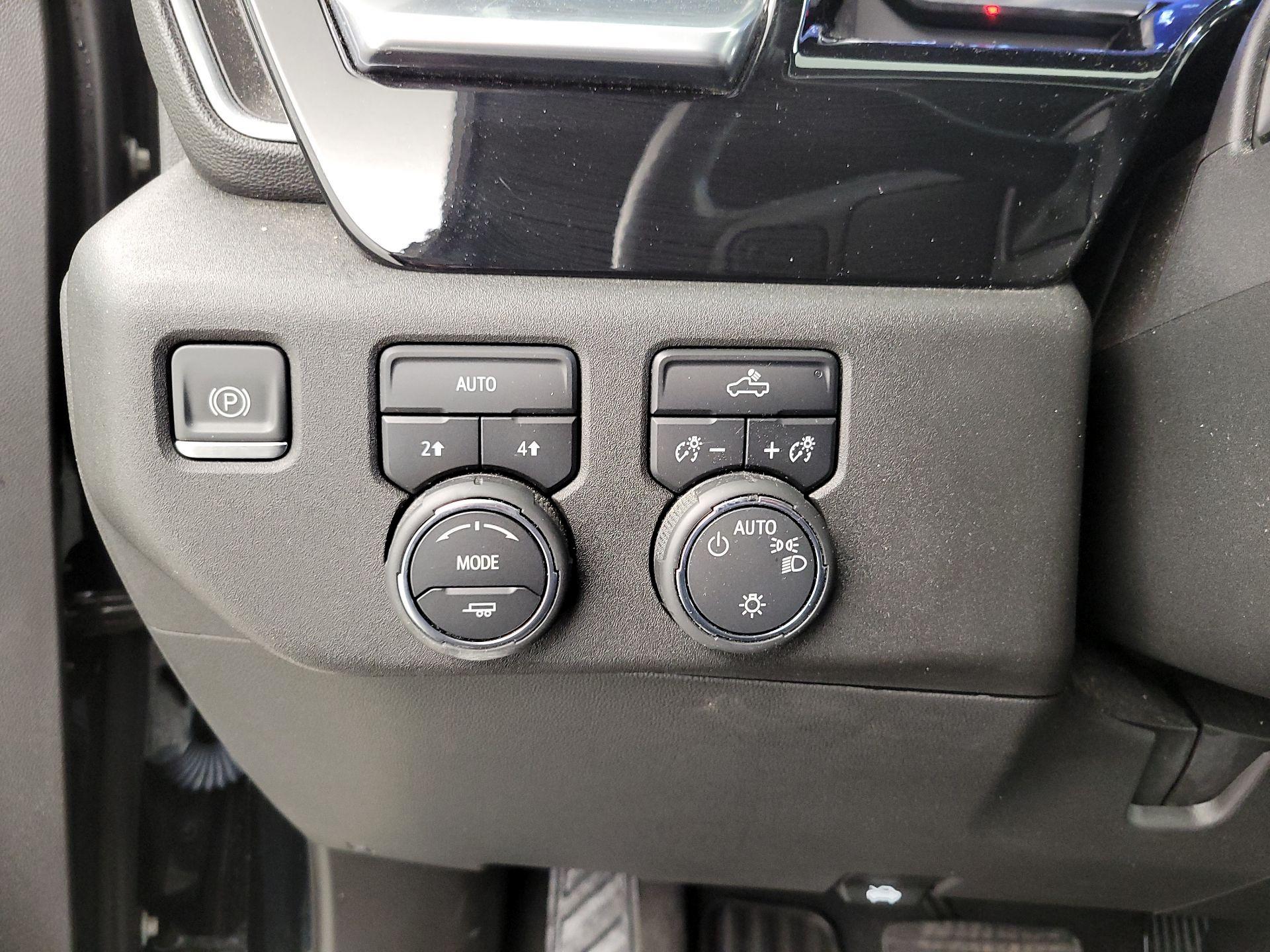 Thumbnail: 2022 Chevrolet Silverado 1500 - 13